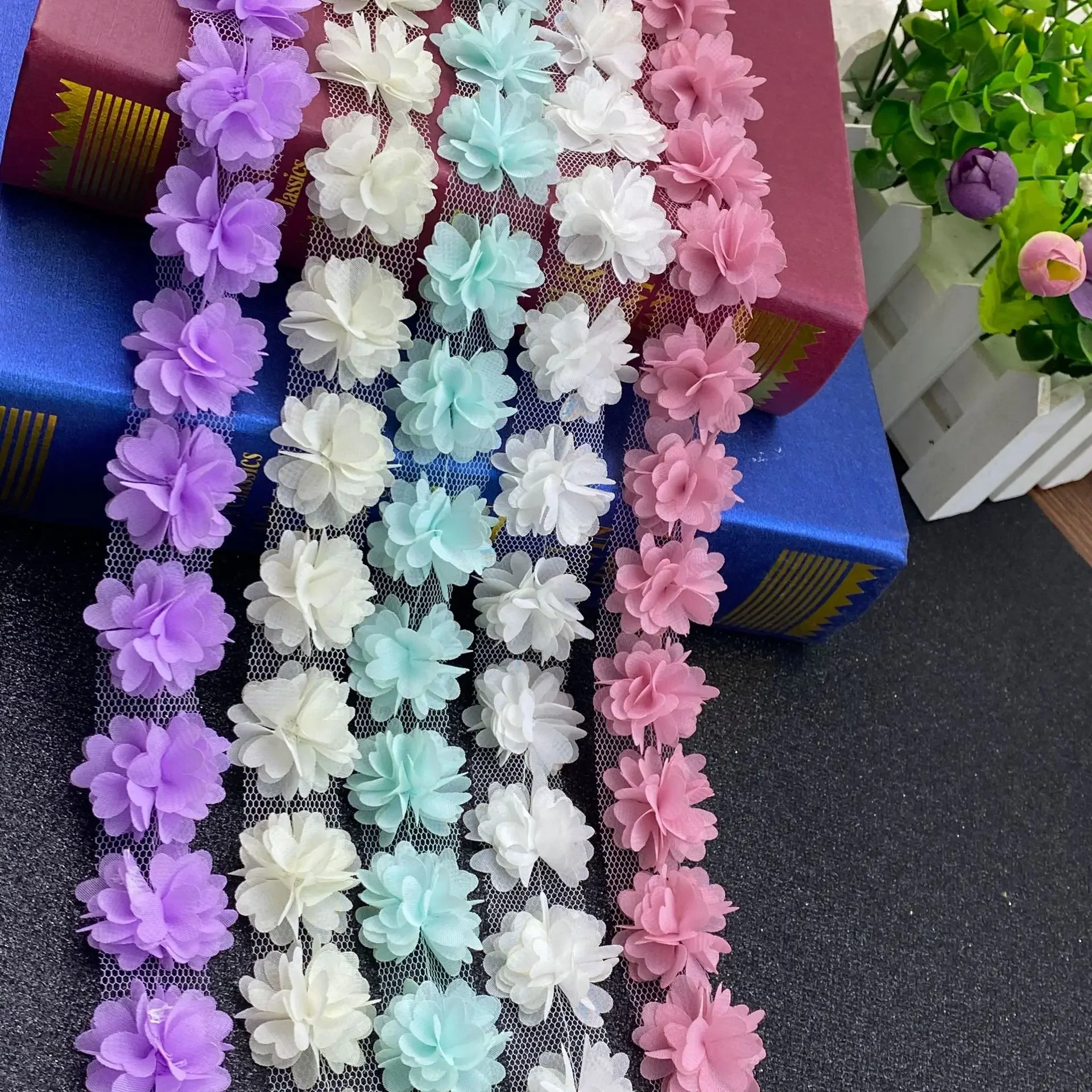 28 Pcs 3CM Wide 3D Daisy Flower Chiffon Tulle Lace Fabric for DIY Fringe Trim Party Wedding Dress Applique Collar Sewing Crafts