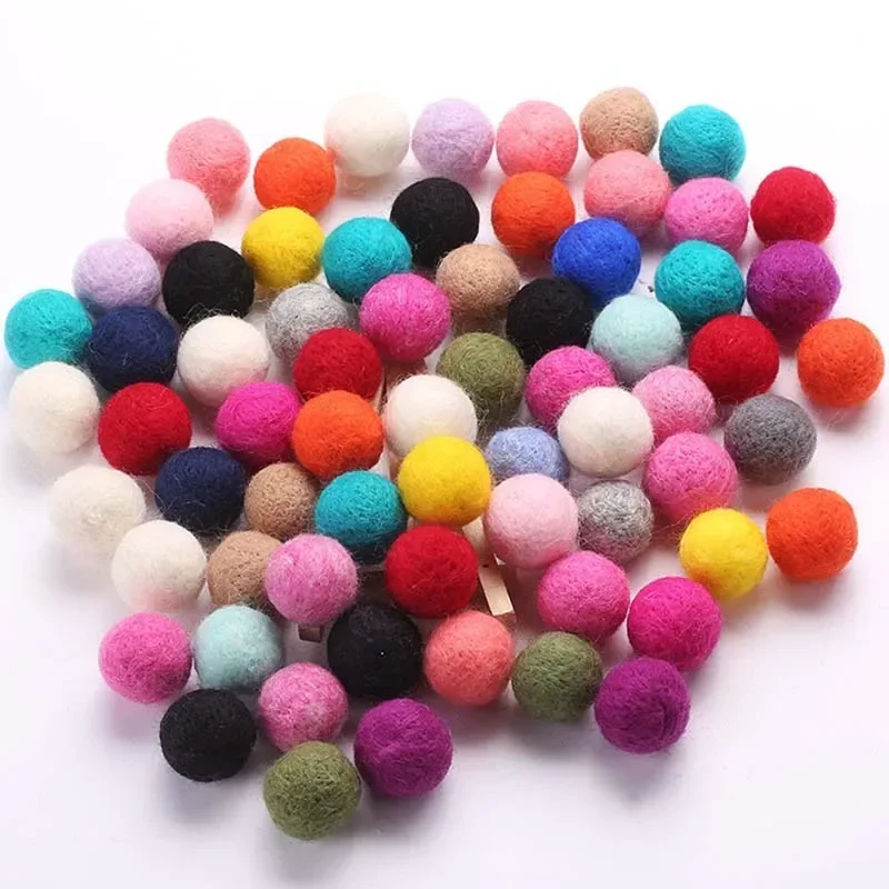 10 Pcs Round Wool Felt Balls for Girls, Pom Poms, Party Supplies Christmas Decoration, DIY Accessories, 30mm