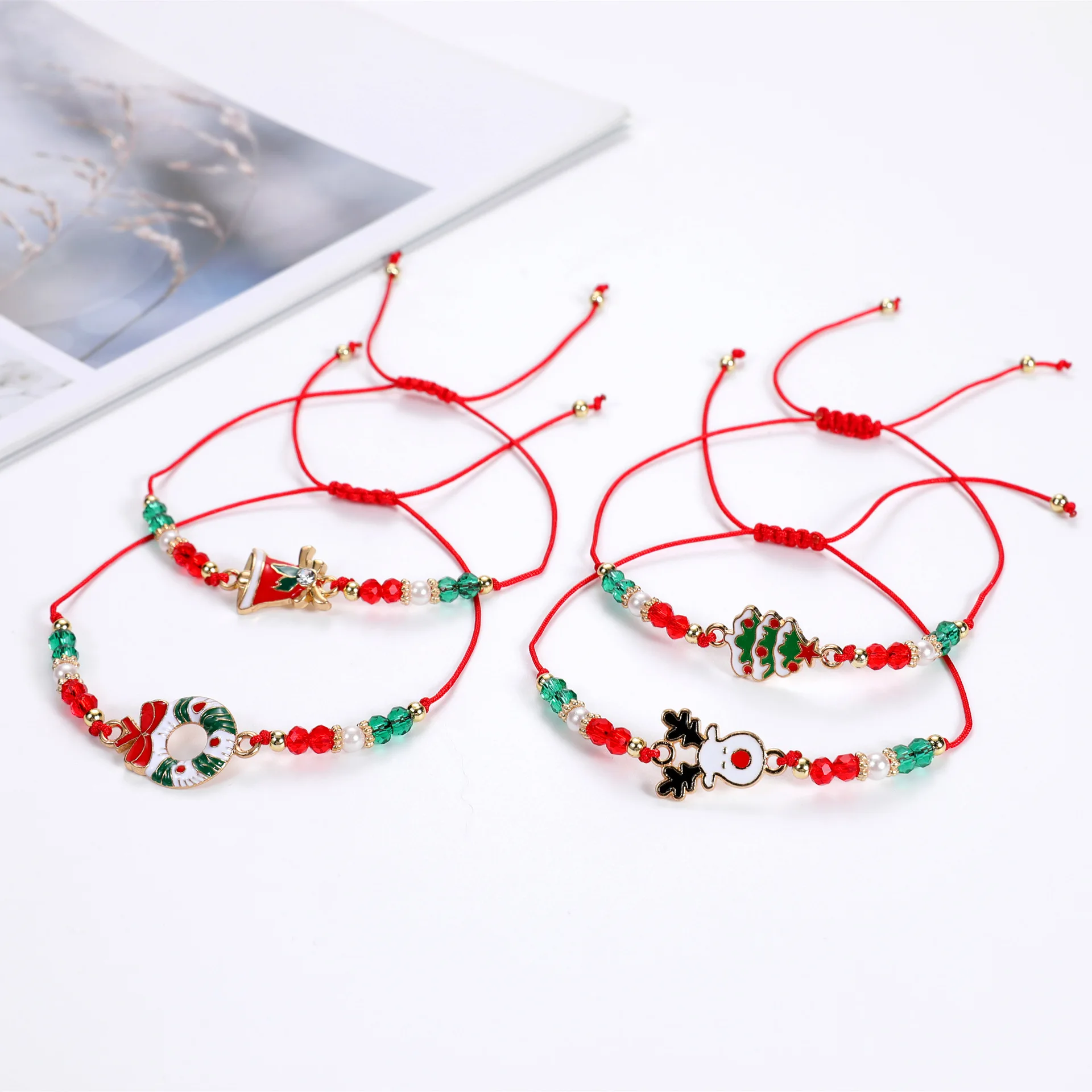 12pcs Xmas Christmas Bracelets Imitation Pearl Santa Claus Tree Pendant Party Jewelry Gifts for Girls Kids Adult Festival 2023