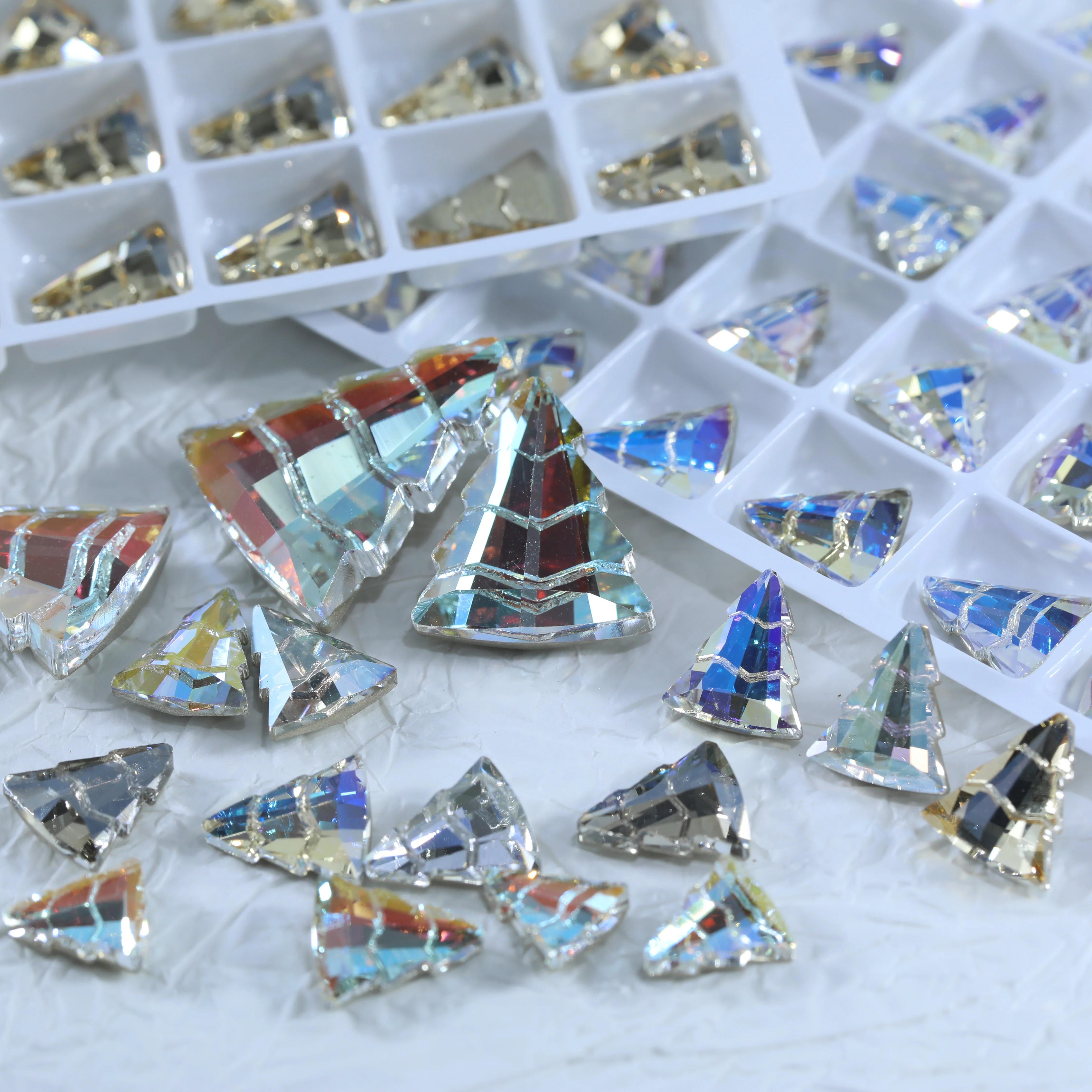 Glänzender Weihnachtsbaum Fancy Stone Kristall Weihnachtskollektion Strasssteine DIY Handwerk Haarschmuck Nagelkunst Taschen Hochzeitskleid – Detail 4