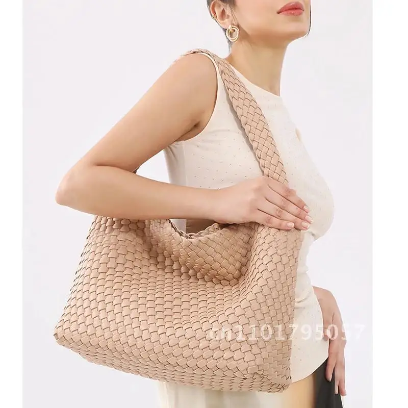 2024 New Woven Vegan Leather Shoulder Bag for Women Woven Soft Handmade Purses and Handbags Large Capacity Top-handle Hobo Bag