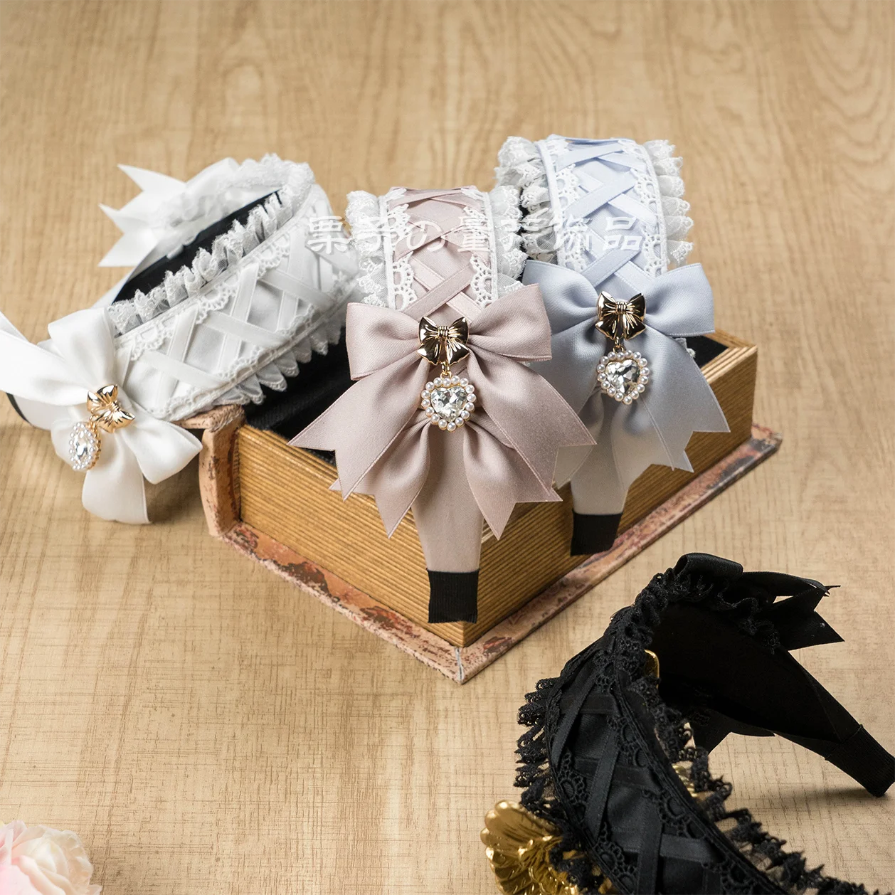 

Handmade Folds Cross Straps Bow Love Pendant Headband Versatile Headgear Hair Accessories for Women Korean Braided Headband