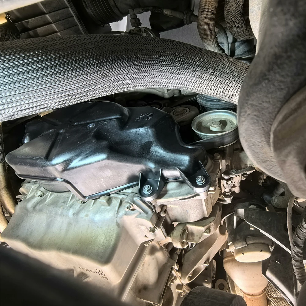 เครื่องยนต์ด้านหน้าหลักซีลสําหรับรถจี๊ป JL JT 4XE 2.0T รถอุปกรณ์เสริม LANTSUN JL1330