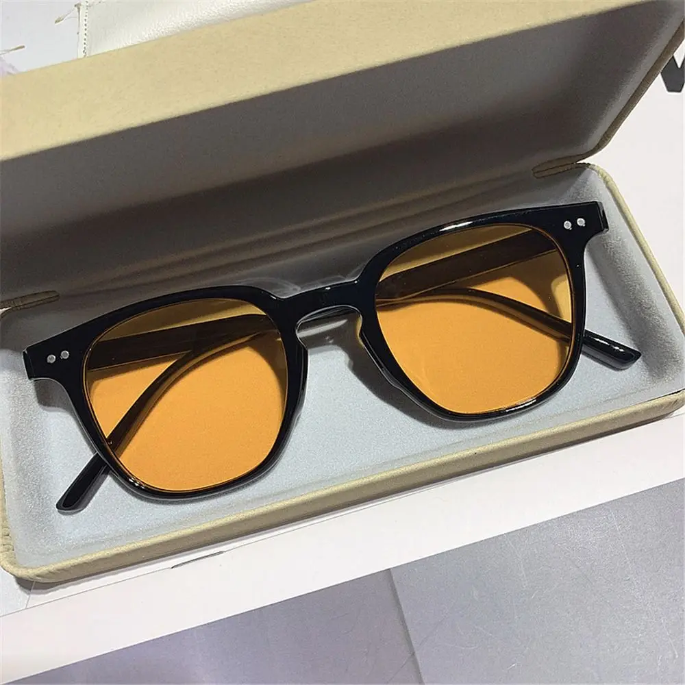 Vintage Square Sunglasses Women's Fashion Oversized Sunglasses Men Shades Black Sun Glasses UV400 Eyewear Retro Shades