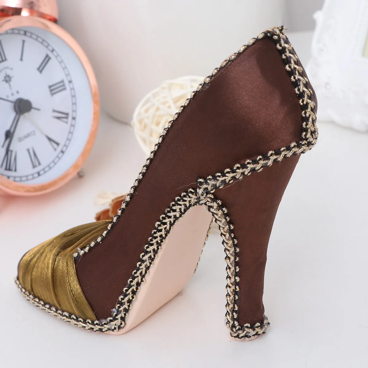 Stylish Purple High-Heeled Shoe Jewelry Organizer Display Stand for Earrings Rings Pendants Lots of Space Easy View Chic Room