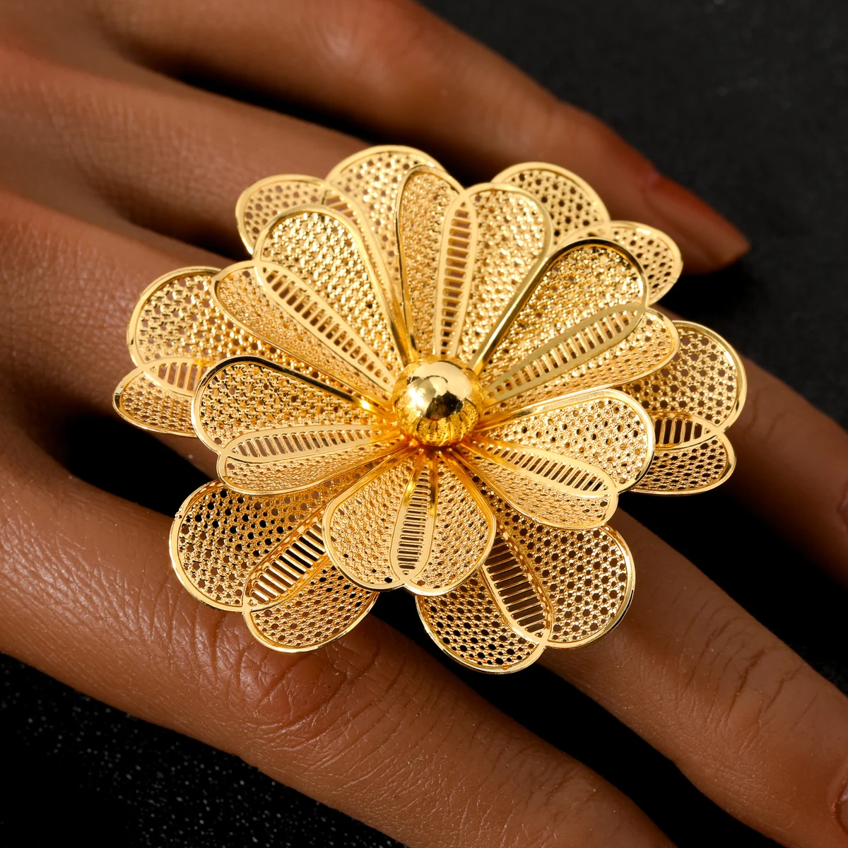 ZEADear Jewelry Luxury Large Flower Ring 18K gold plated adjustable finger cutout ring Wedding party women's jewelry gift girl