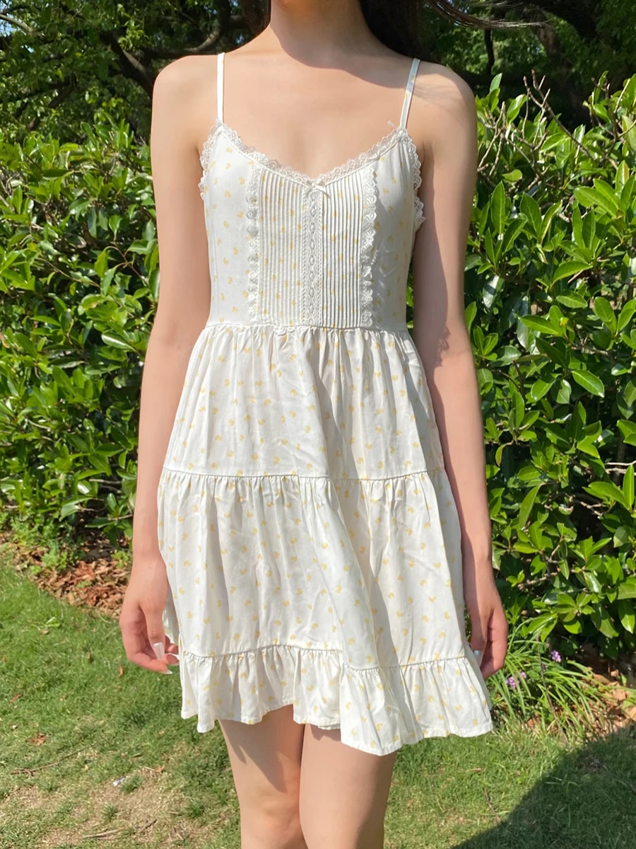 Kleine Enten Zurück Lace-up Mini Kleid Frauen V-ausschnitt Spitze Trim Liebsten A-linie Kurze Vestidos Sommer Baumwolle Neue Nette Camis kleider