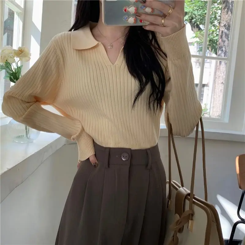 Women\'s Autumn Winter Fashion Elegant Solid Color Polo Collar Casual and Versatile Long Sleeved Loose Short Sweater Knitted Tops