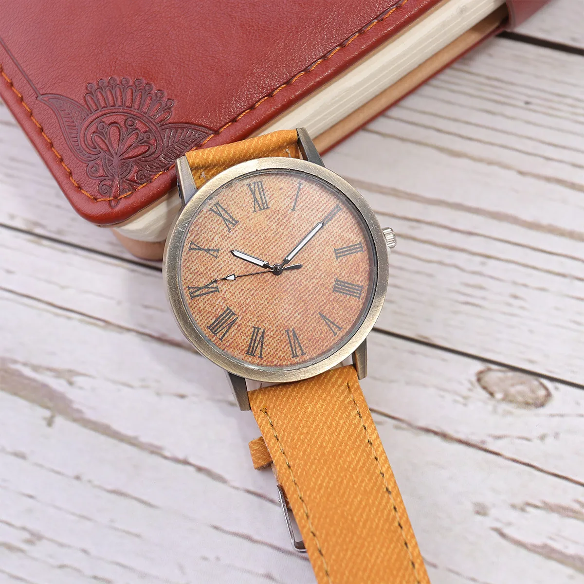 Canvas Watch Orange Fashion Quartz Wrist Watch Elegant Delicate Wrist Decoration Stylish Everyday Wear Gift for Women and
