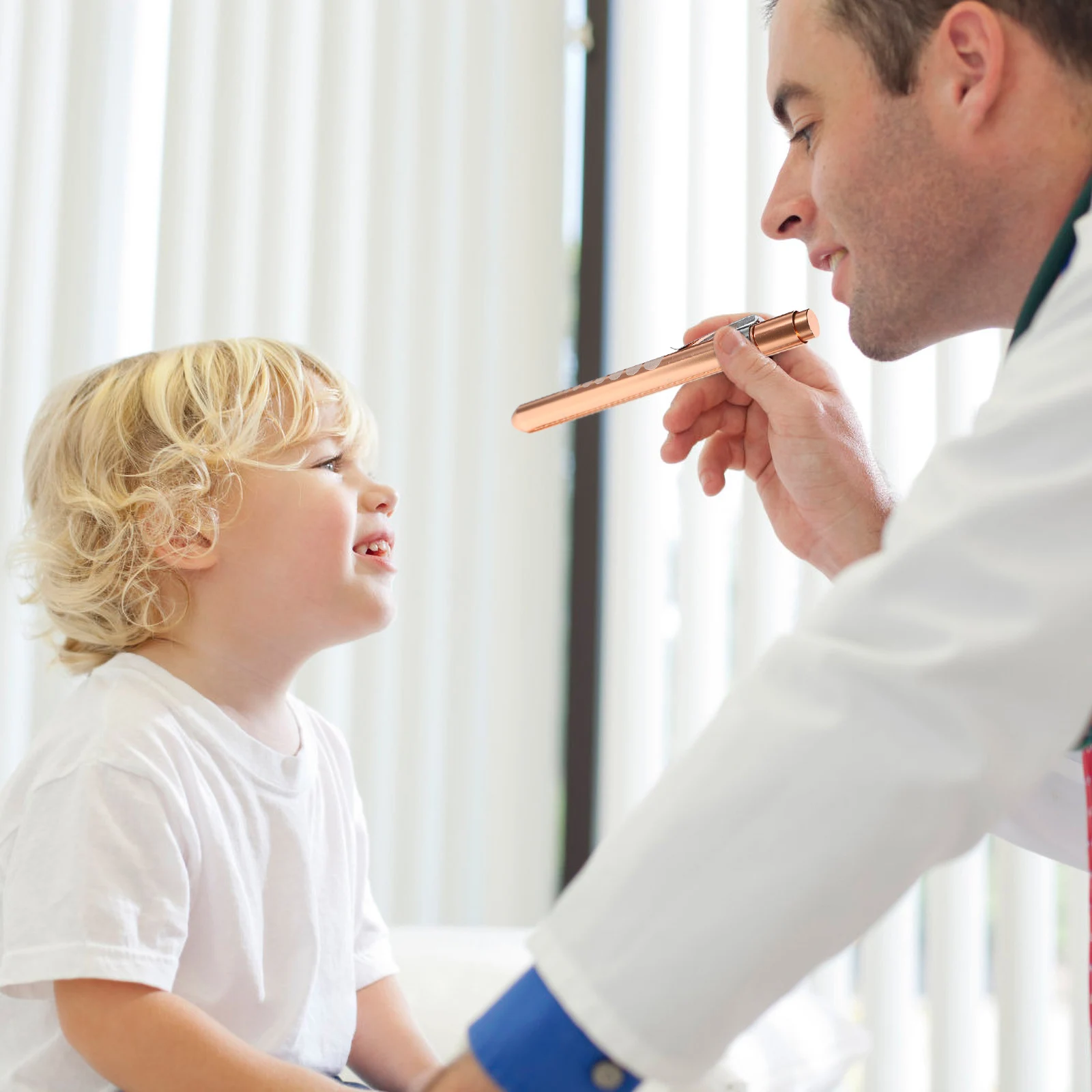 

3Pcs LED Warm White Light Random Color Diagnostic Pocket Clip Nurse Medical Student Home Use LED