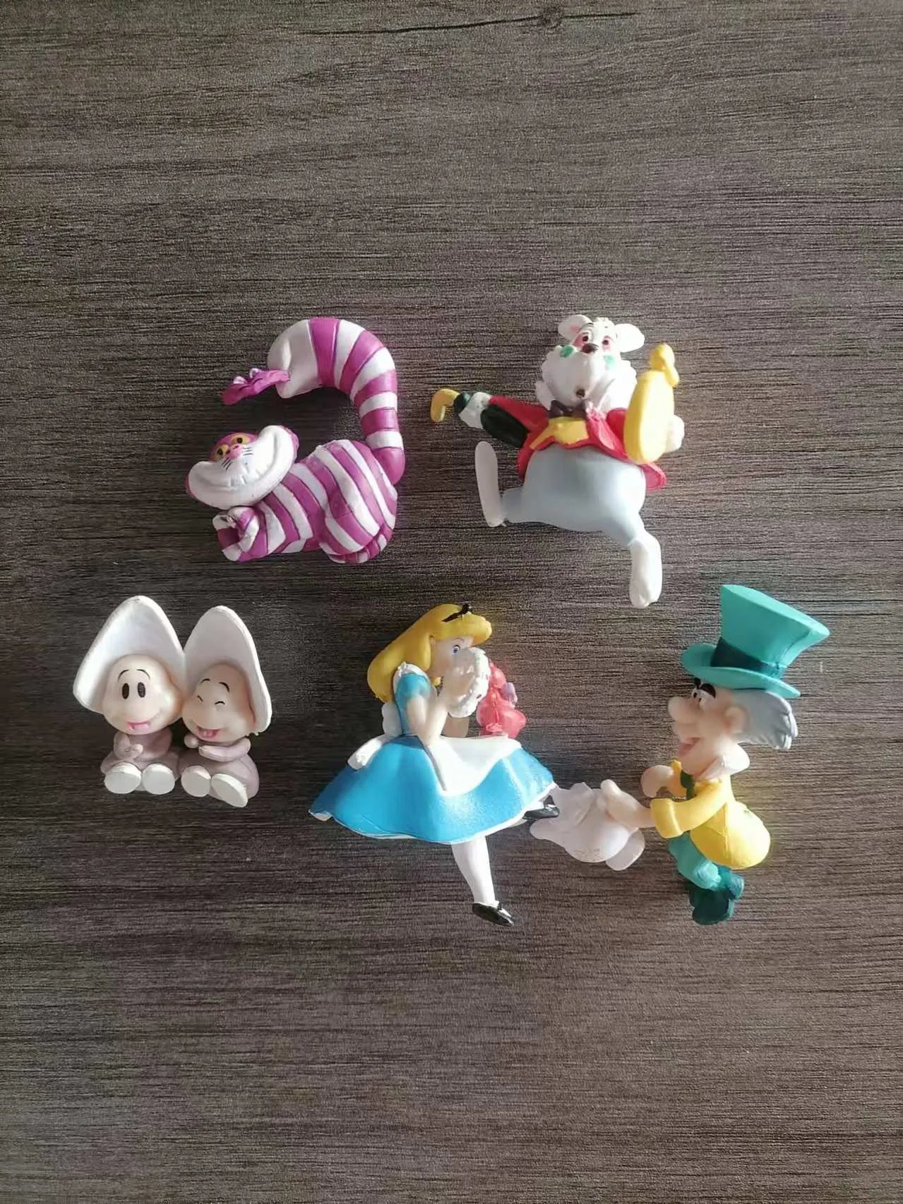 Disney Anime Alice in Wonderland Cheshire Cat White Rabbit Mad Hatter Young Oyster Action Figure Cute Toys Fashion Hobby Dolls