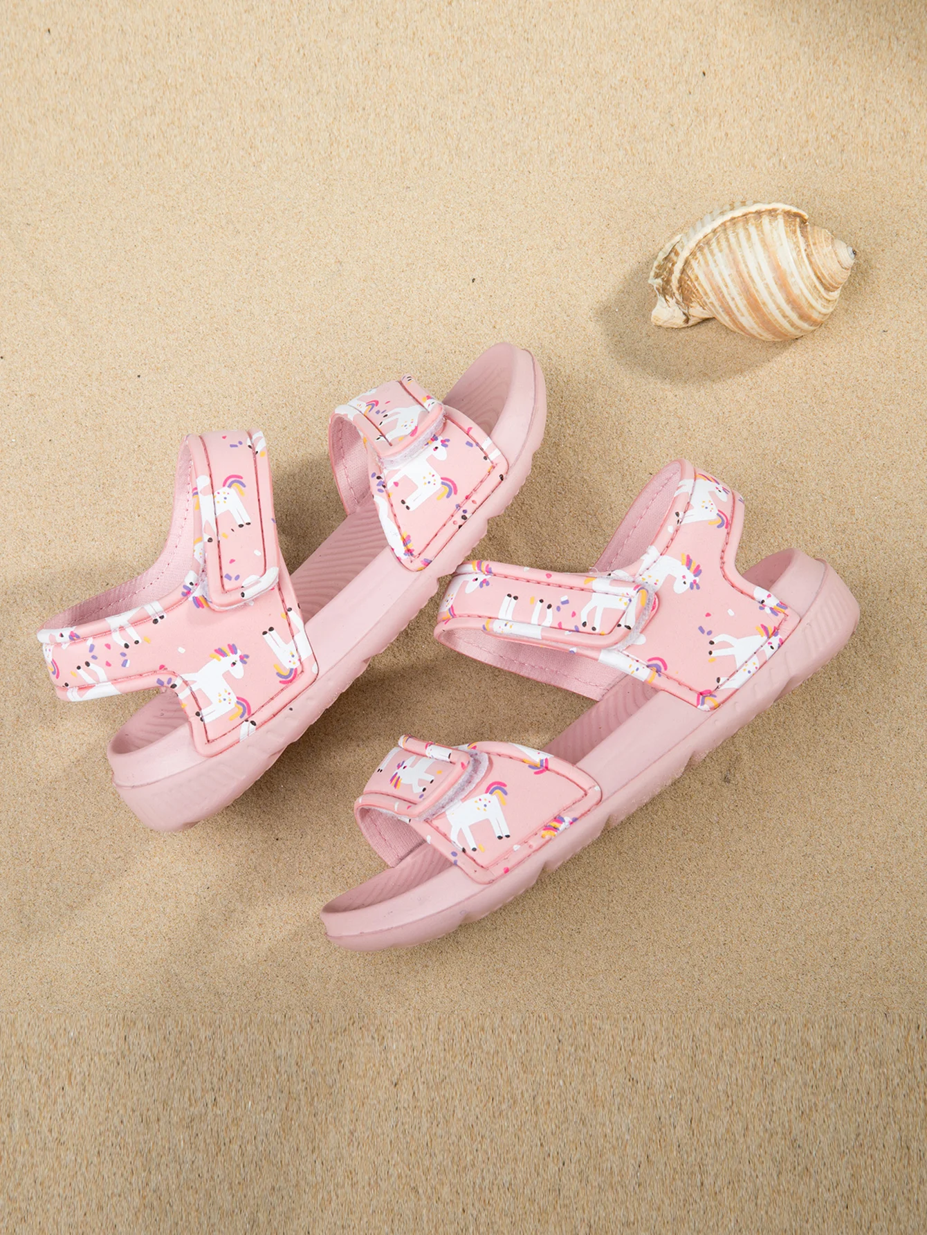 Summer Girls Fashion, Leisure, Comfortable Outdoor Beach Soft Sole Velcro Sandals