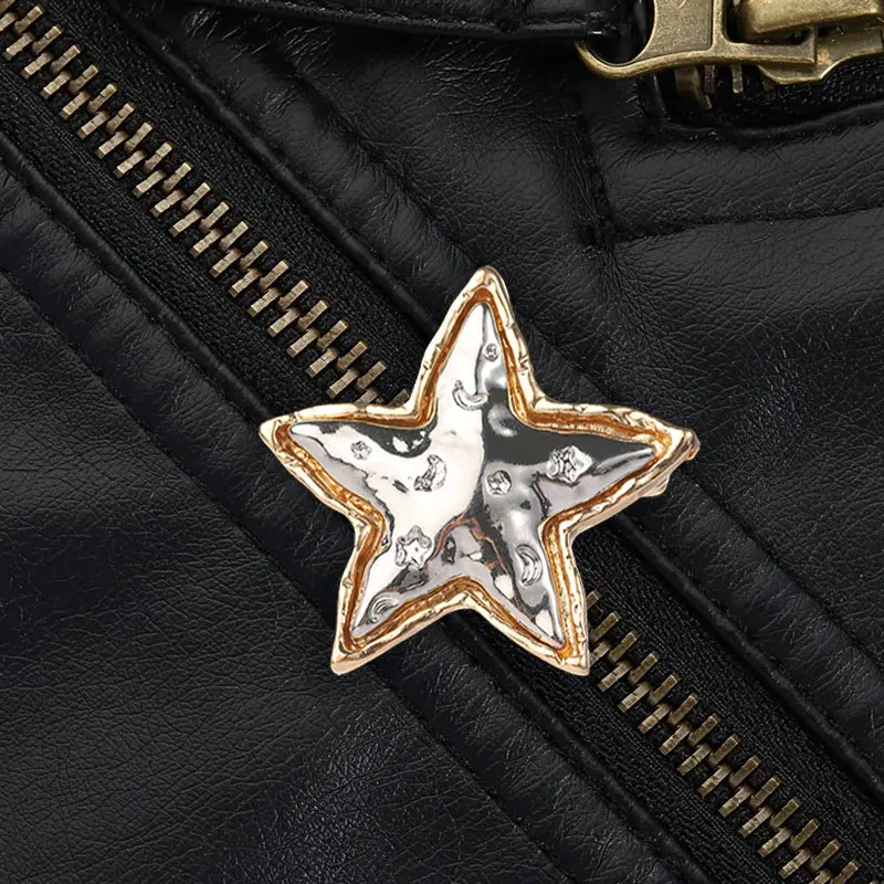 Antique Gold Silver Star Moon Pin Distressed Texture Brooch for Women Men Coat Scarf Bag Decoration Vintage Gift Style