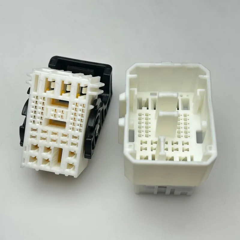 MG655703/MG645751 Original 47-hole, automotive connector, connector, sheath, housing