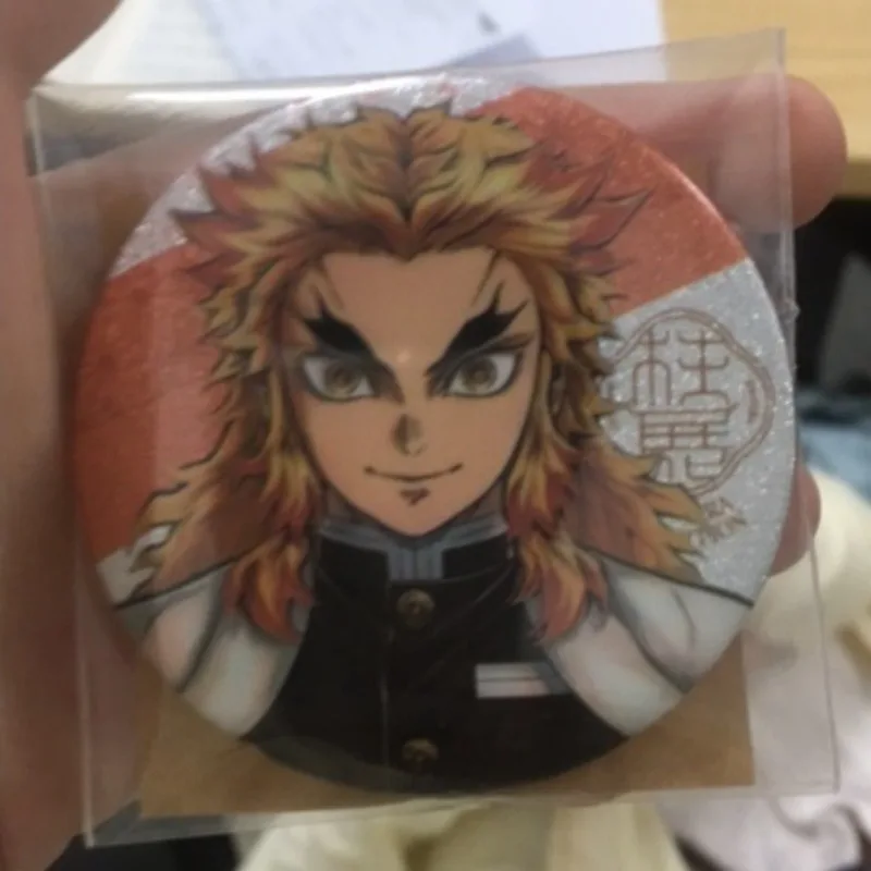 귀멸의 칼날 레이저 브로치 렌고쿠 쿄쥬로 애니메이션 액션 피규어 의류 백팩 핀 장식 귀여운 소년 크리스마스 선물