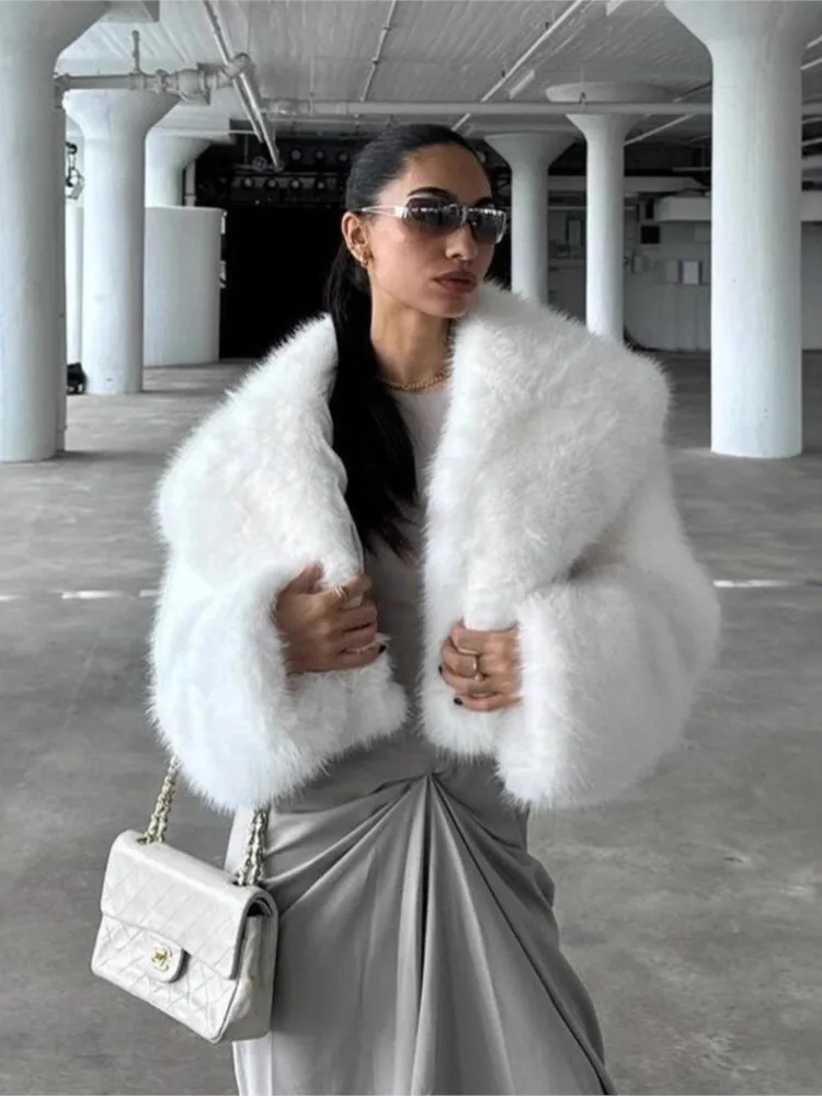 Winter Fluffy High Quality Women's Eco Fur Coat White Comfortable Long Hair Mink Fur Coat For Female Lady Atificial Fur Jacket