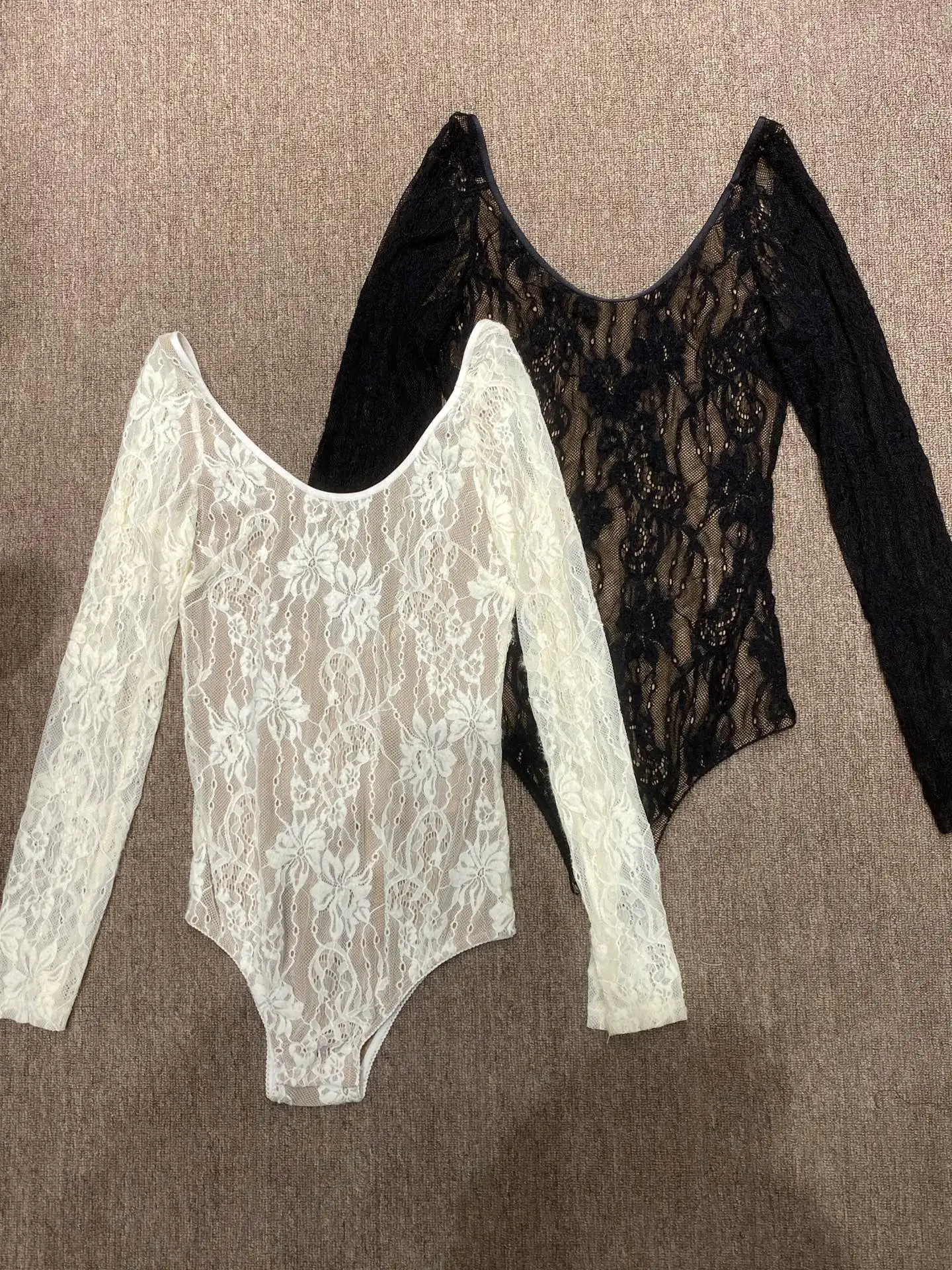 

Sexy Long Sve Lace Bodysuit Women's Hollow out Tight Base irt Top Bal U-ne Floral Pattern Polyester Fabric