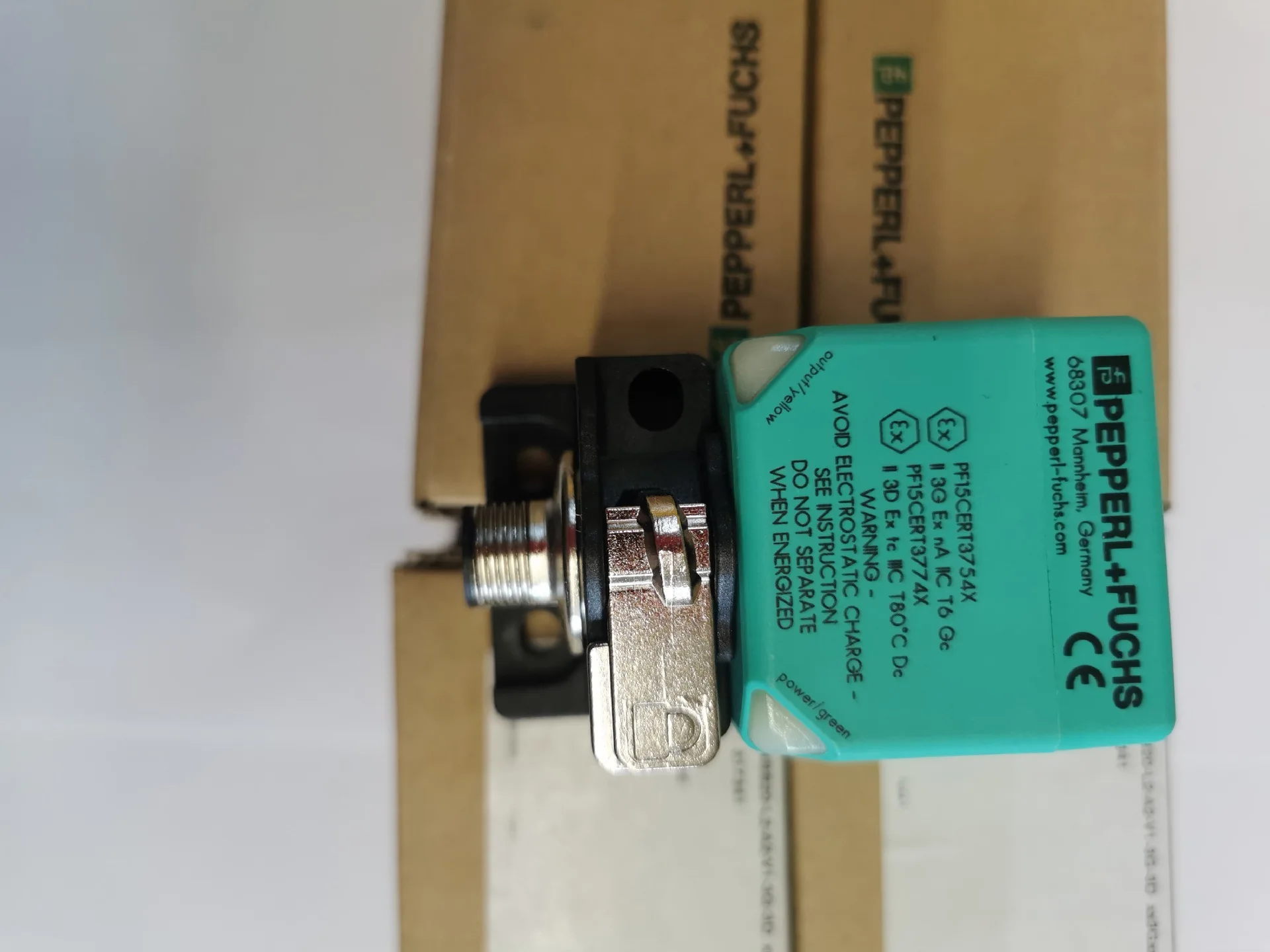 NBB20-L2-A2-V1-3G-3D Mount: Flush, Output Polarity: DC, Output Type: 4 Wire