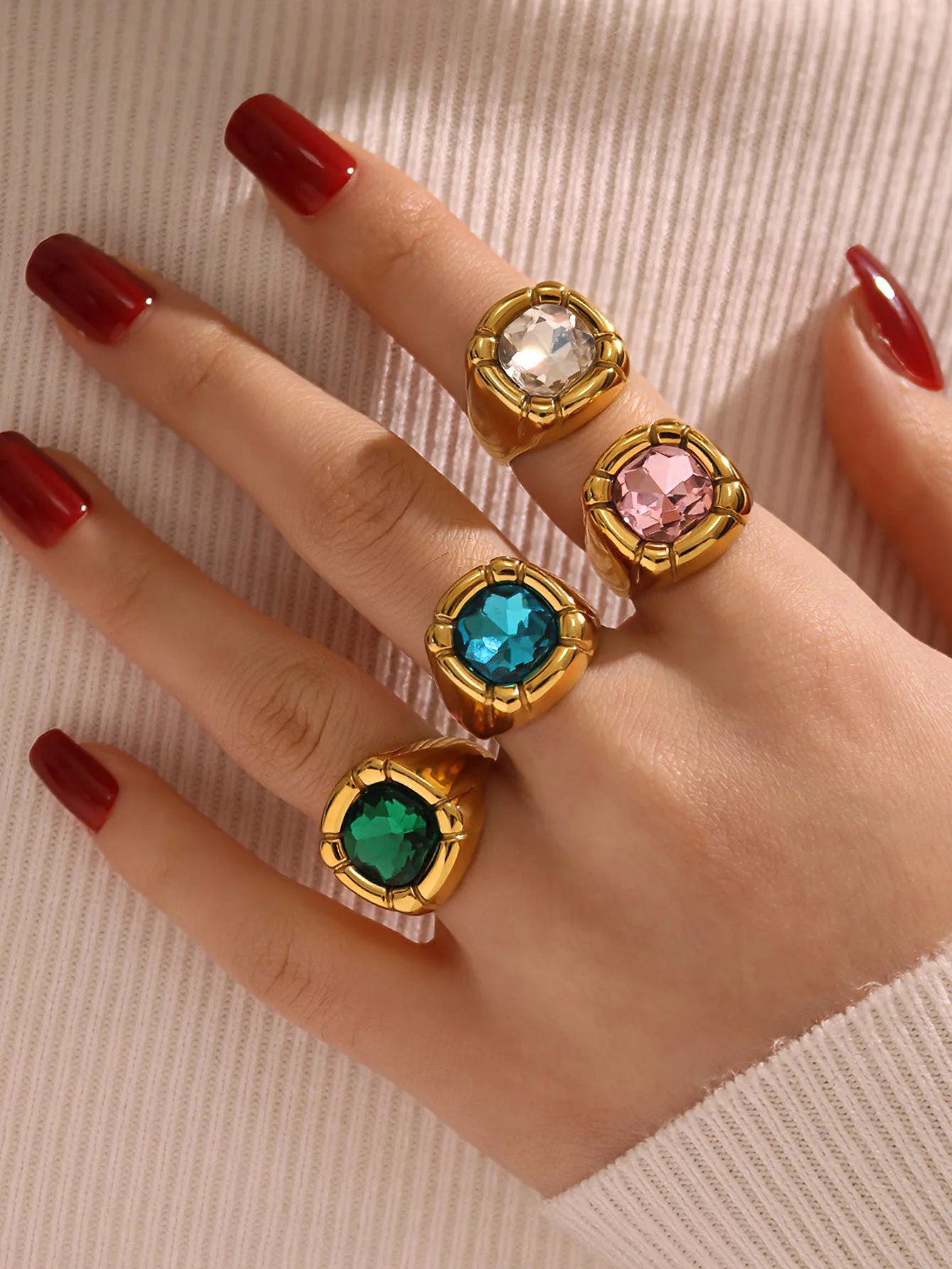 Multicolored Stylish Rounded Square Zircon Flower Rings Gold Plated Stainless steel ring woman Daily Waterproof Jewelry gift