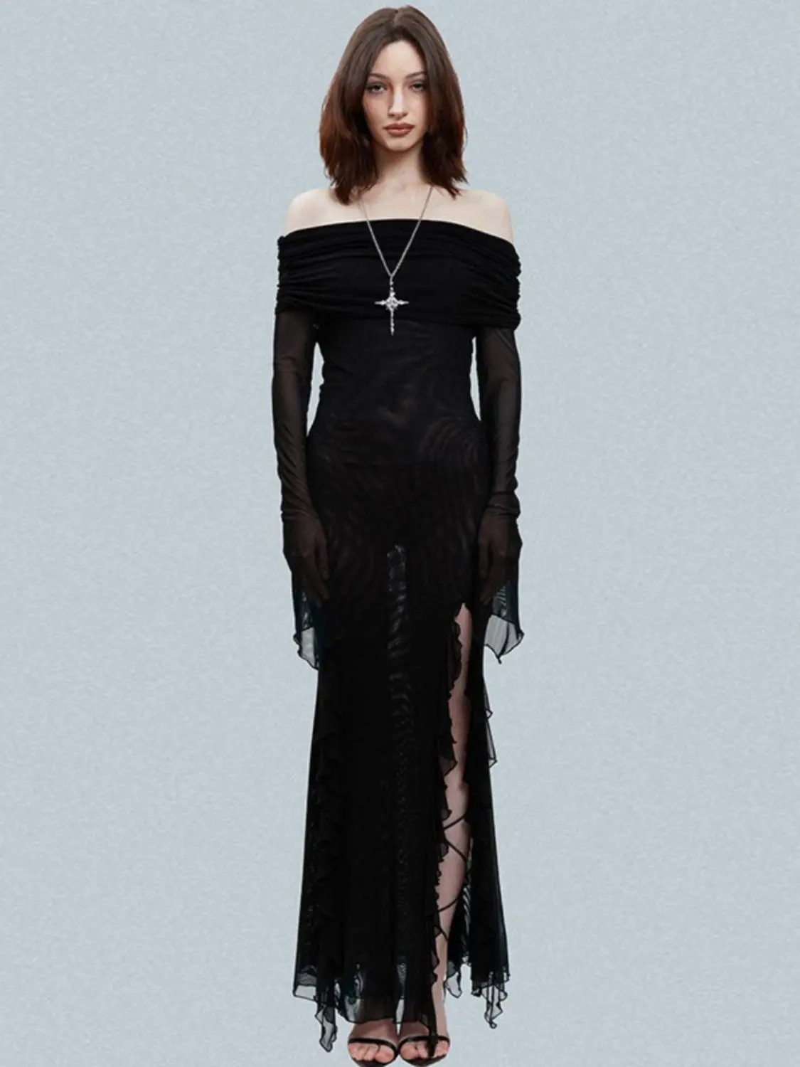 MAGOGO موضة أنيقة الكشكشة الداكنة سبليت فستان طويل القوطية مائل الرقبة كم طويل فساتين ماكسي للنساء 2025 عطلة الشاطئ