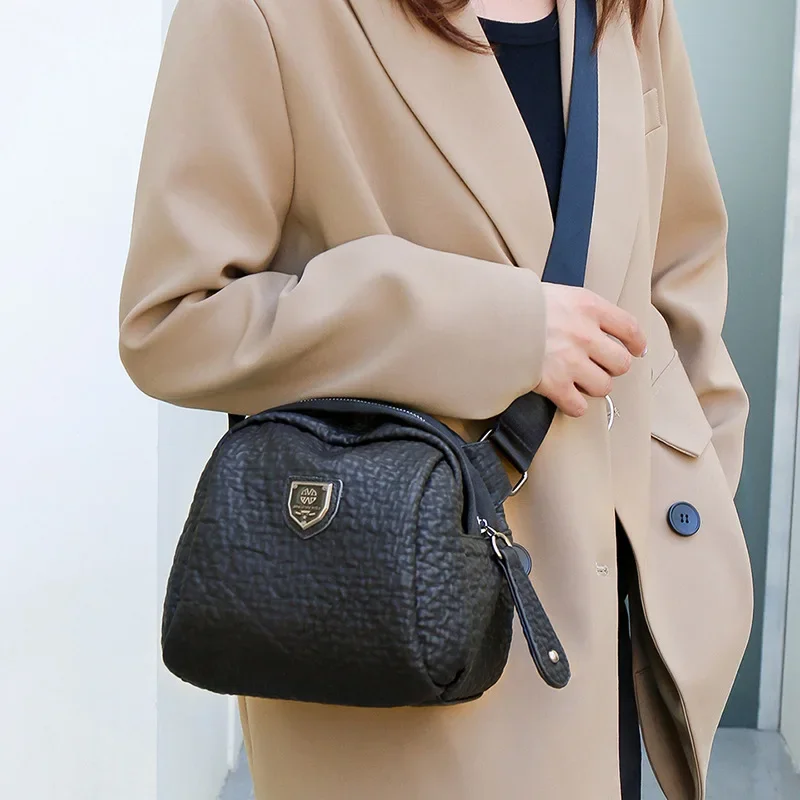 Женская сумка через плечо из мягкой кожи в форме ракушки, модная тонкая минималистичная сумка с регулируемым ремешком и отделениями для карт