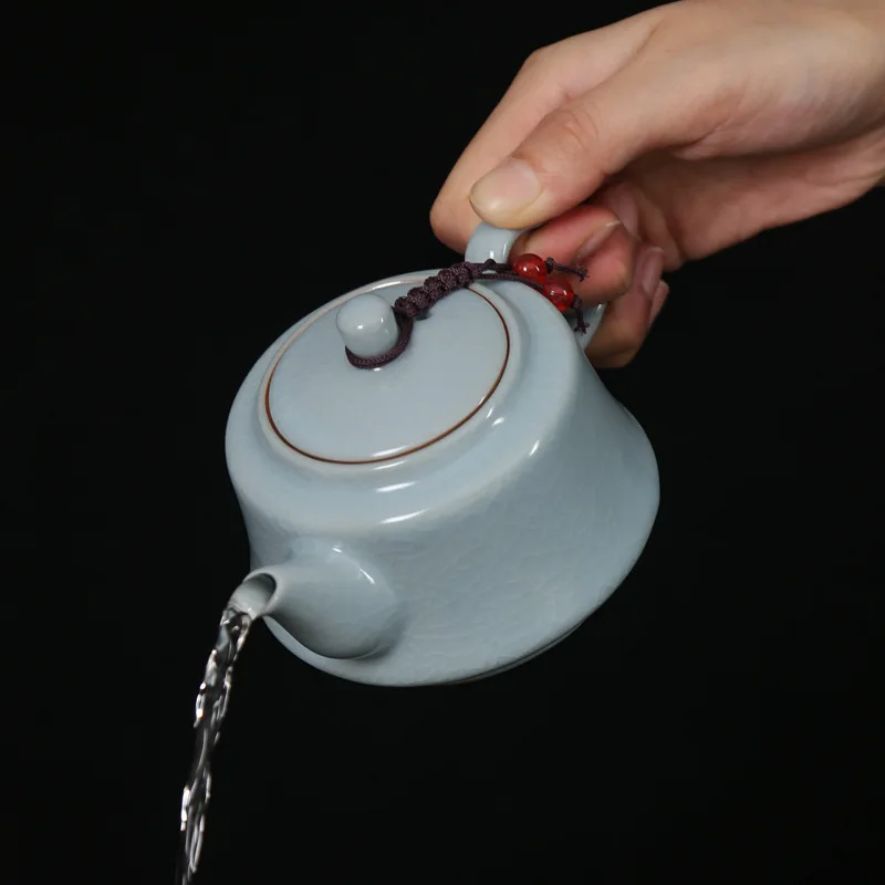 Ru Kiln Teapot Household Ice Cracked Glaze Ceramic Kung Fu Tea Ceremony Single Pot Drinking Utensils with High Aesthetic Value