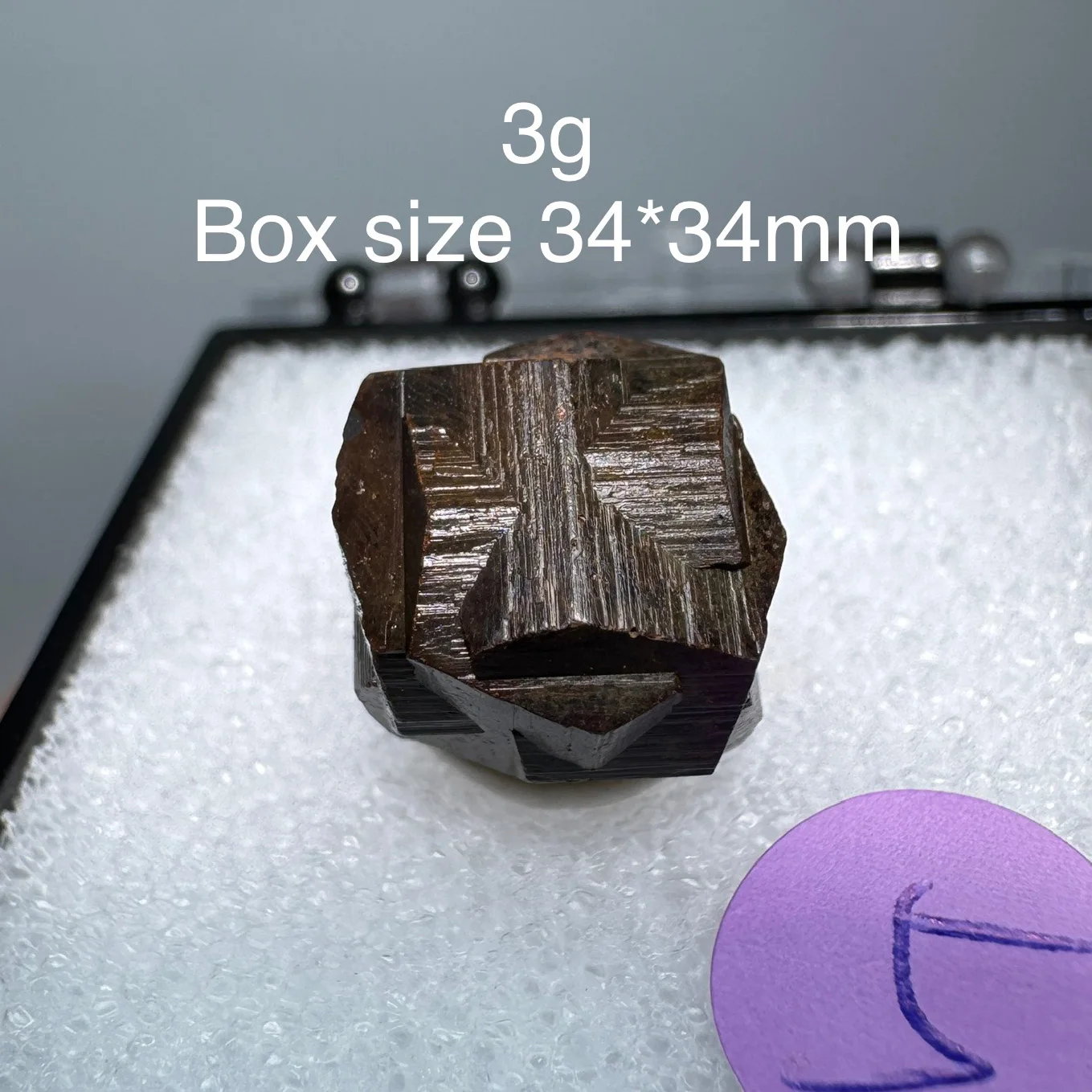 Natural Polyhedron Limonite Colombia Cross Pyrite Mineral Specimen Raw Rock Crystals Healing Stone Home Decor Box Size 34x34mm