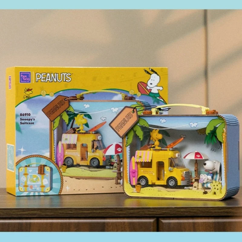 Pantasy Snoopy Building Blocks Set 8 PCS Classic Series Toy