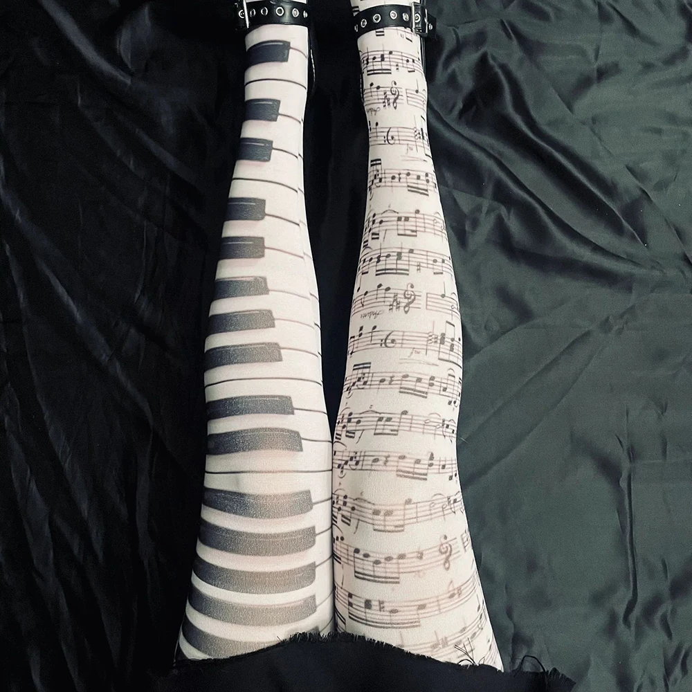    Black & White Keys Mädchenstrümpfe Strumpfhosen Y2k Musiknote Strumpfhosen Klavier gemustert Gothic Styles Ultradünne Mädchenpartystrümpfe