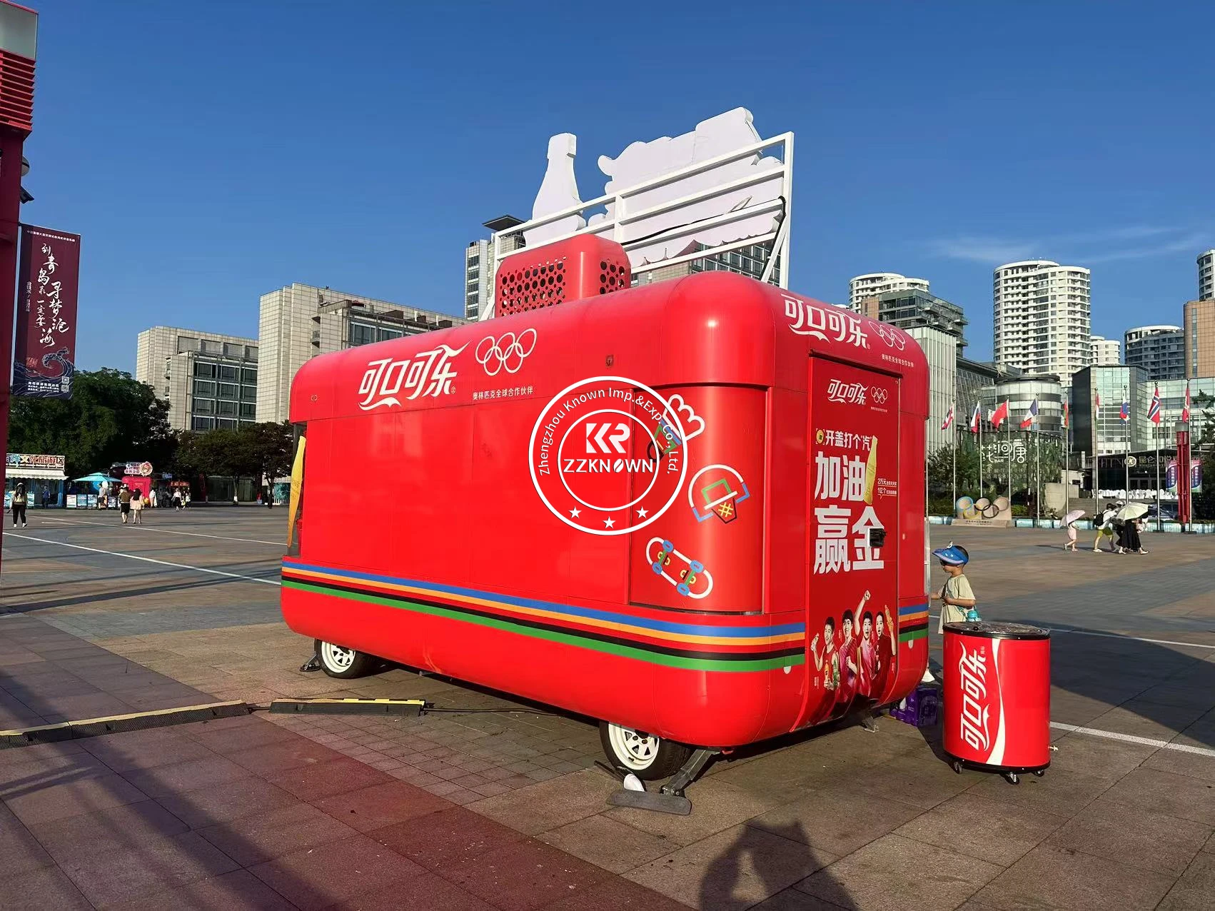 รถบรรทุกอาหารจานด่วนที่มีอุปกรณ์ครบครัน Kiosk มือถือร้านกาแฟร้านอาหารริมถนนพร้อมอุปกรณ์ครัวรถพ่วงอาหารสัมปทาน