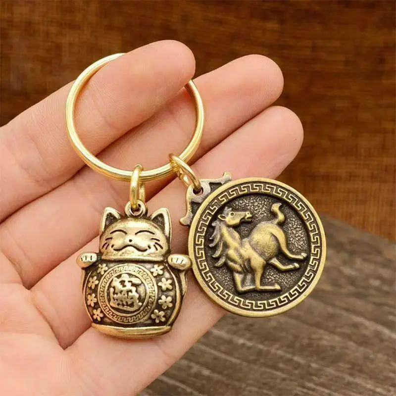 [TG820] Llavero de Gato de la Suerte del Zodiaco Chino Feng Shui, Colgante de Monedas de los Cinco Emperadores, Atrae Riqueza y Fortuna