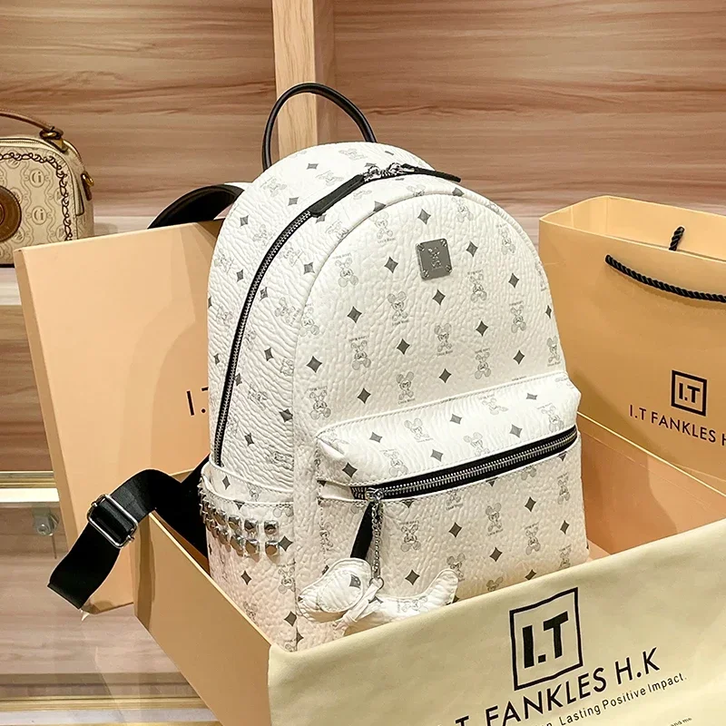 Sac à dos en cuir 2025, nouvelle mode printemps et été, design sense niche, sac à dos léger de voyage