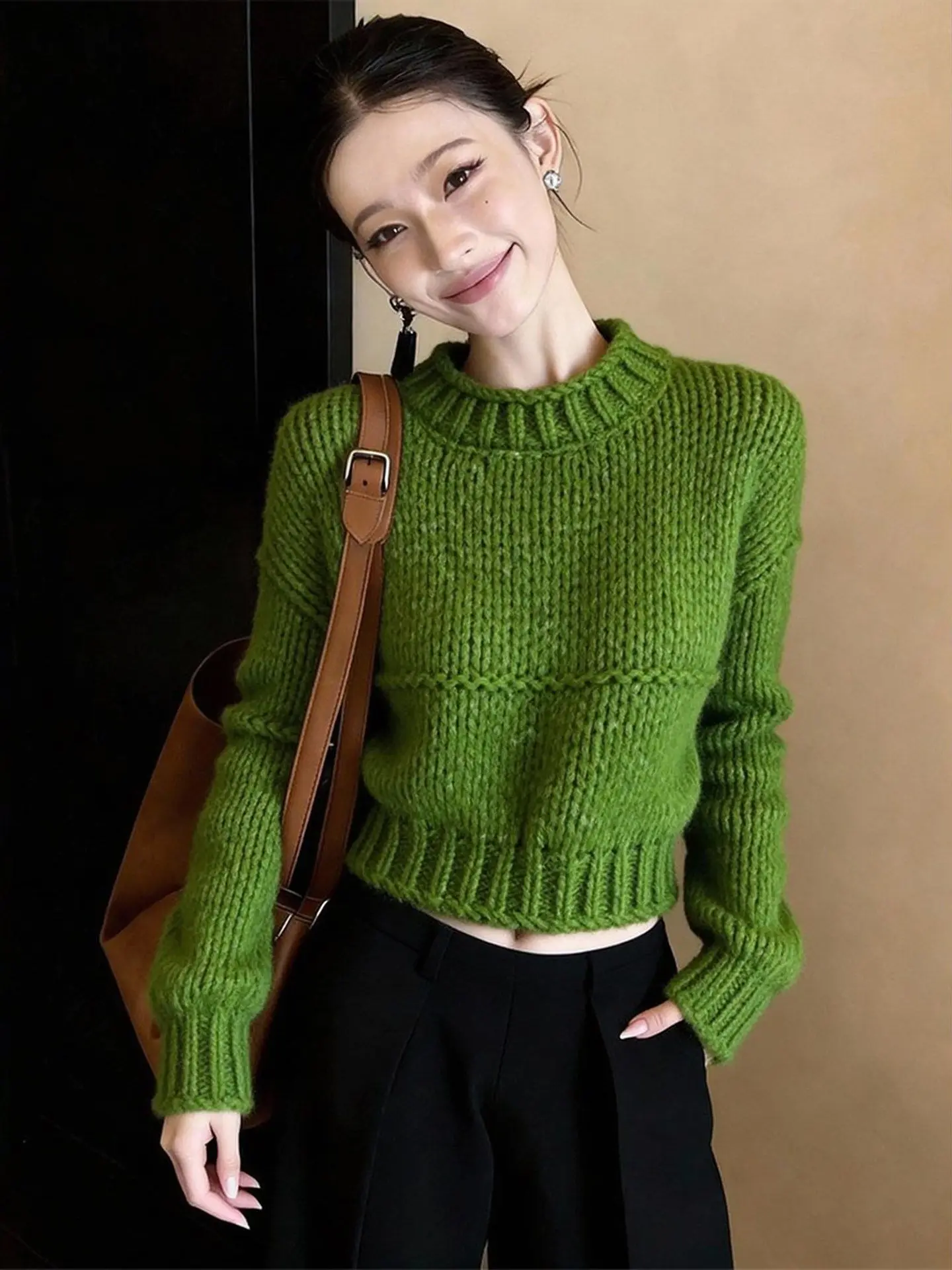 

Winter 2026 New Women's Korean Sle Knitted Sweater Versatile Lazy Slimming Trendy Camere Long Sve round Ne Top