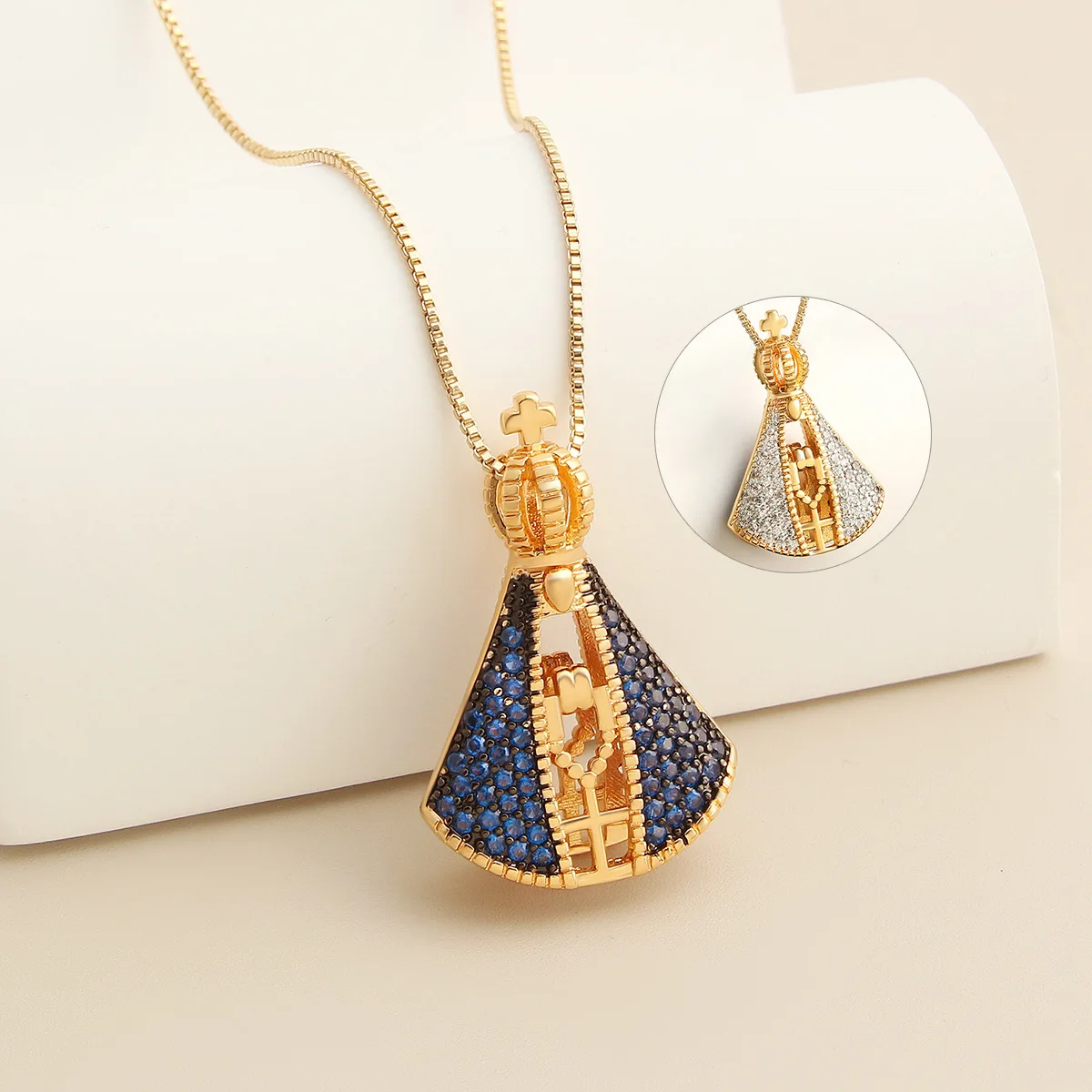 Colar Nossa Senhora Aparecida para Mulheres com Pedra Azul, Pingente Católico Banhado a Ouro 18K, Não Oxida, Presente