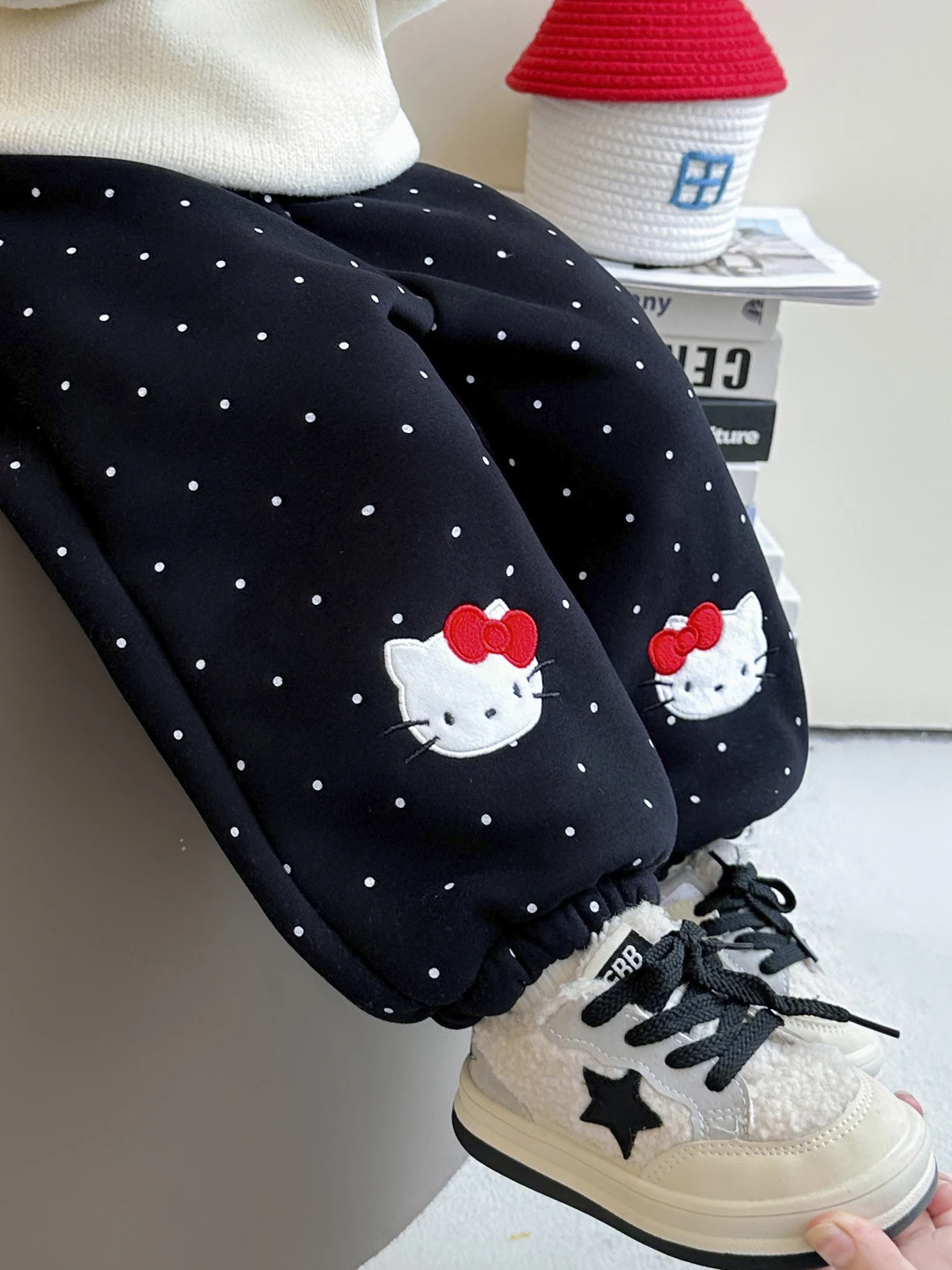 

Утепленные зимние брюки для девочек в горошек, теплые брюки с высокой талией, длинные брюки для повседневной носки, китайский бренд, новинка 2025 года