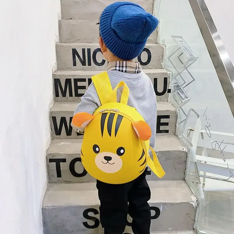 Super cute animal children schoolbags fashionable kindergarten backpacks cute boys and girls schoolbags