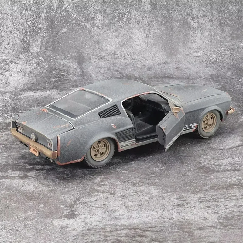 マイスト 1/24 1967年式 フォード マスタング GT 合金製 オールド ラスト スポーツカー モデル ダイキャスト メタル クラシック レトロカー 車両モデル 子供向けギフト