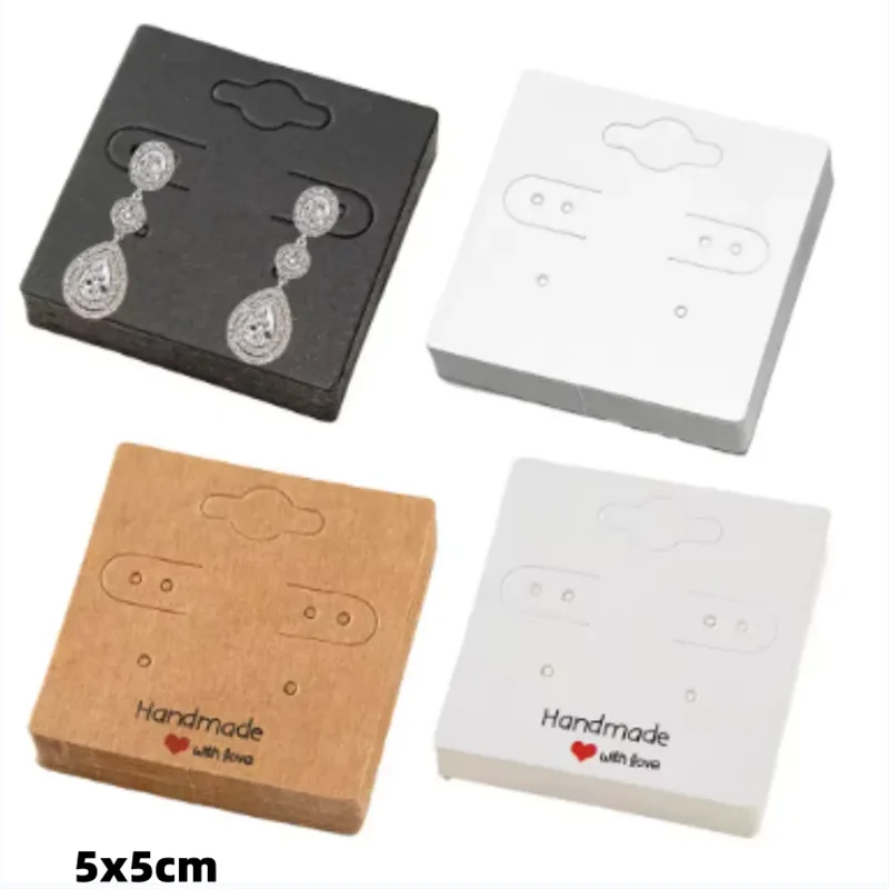 

50 штук модных бестселлеров для демонстрации серег размером 5x5 см.