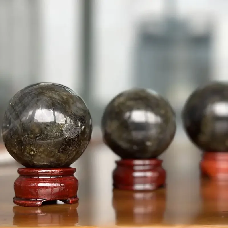 

Natural Stone Crystal Round Labradorite Ball Beads Reiki Polishing Massage Ball Reiki power Living Room Decoration Crafts 97