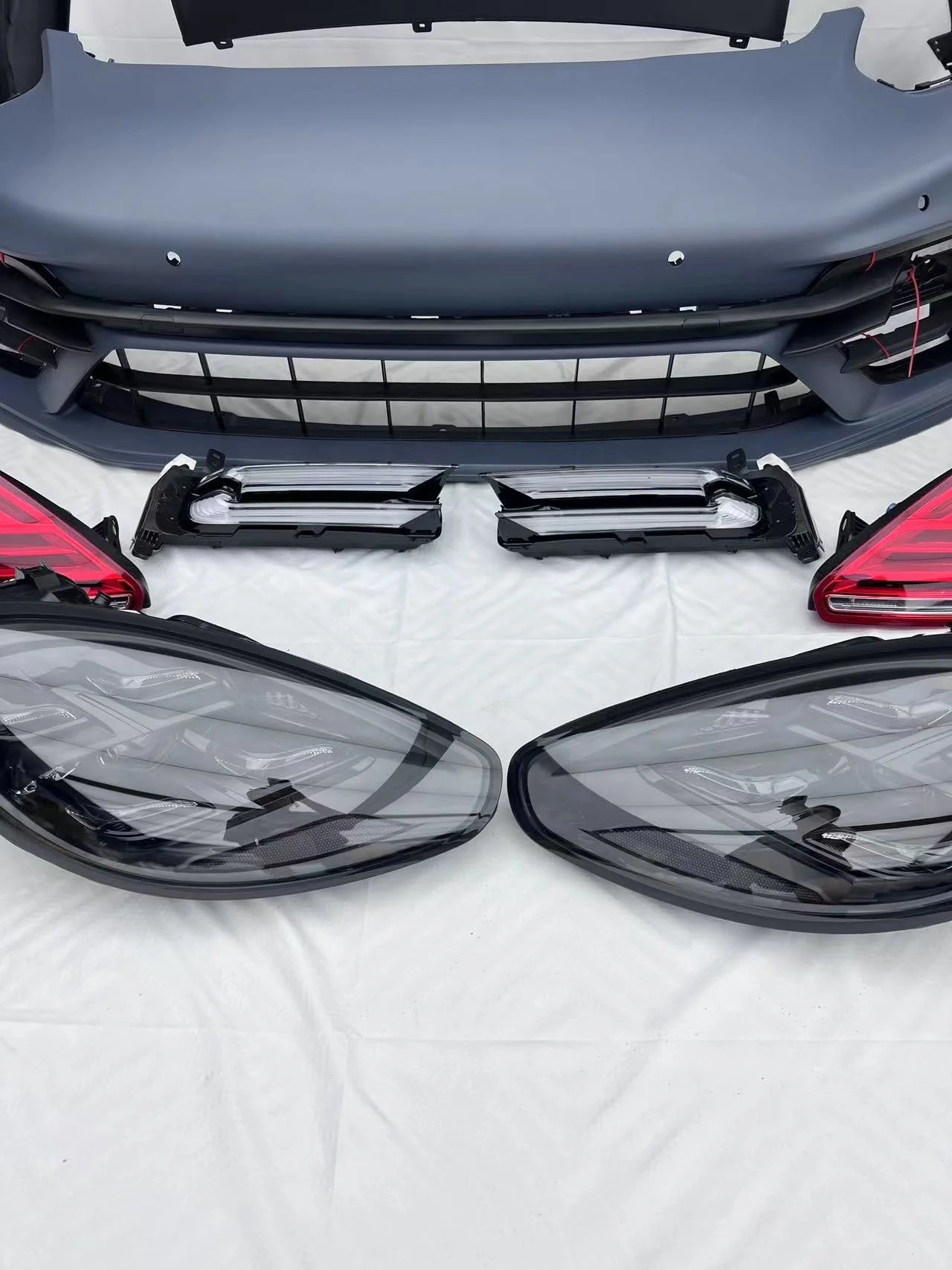 مجموعة هيكل Peiqi الأكثر مبيعًا لـ P Panamera لتعديل السيارة 970 القديمة إلى المحدثة إلى المصابيح الأمامية 971 Turbo S+PDLS