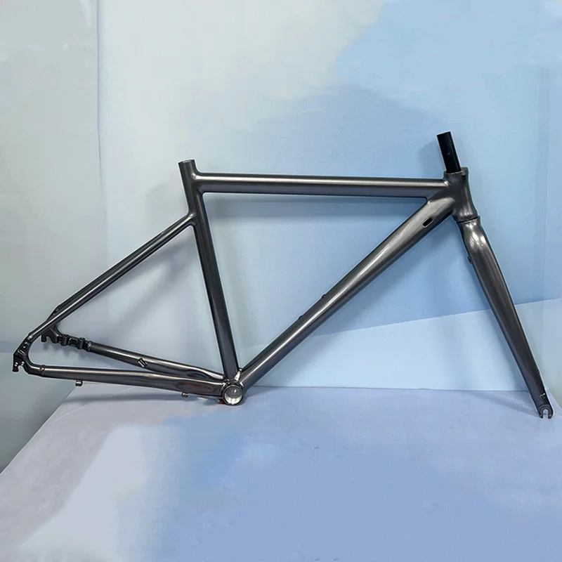 700C Bicycle Frame Aluminum alloy Road Bike Frame Fork Flat Mounted Disc Brake Bike Frame Half Internal Wiring Frameset