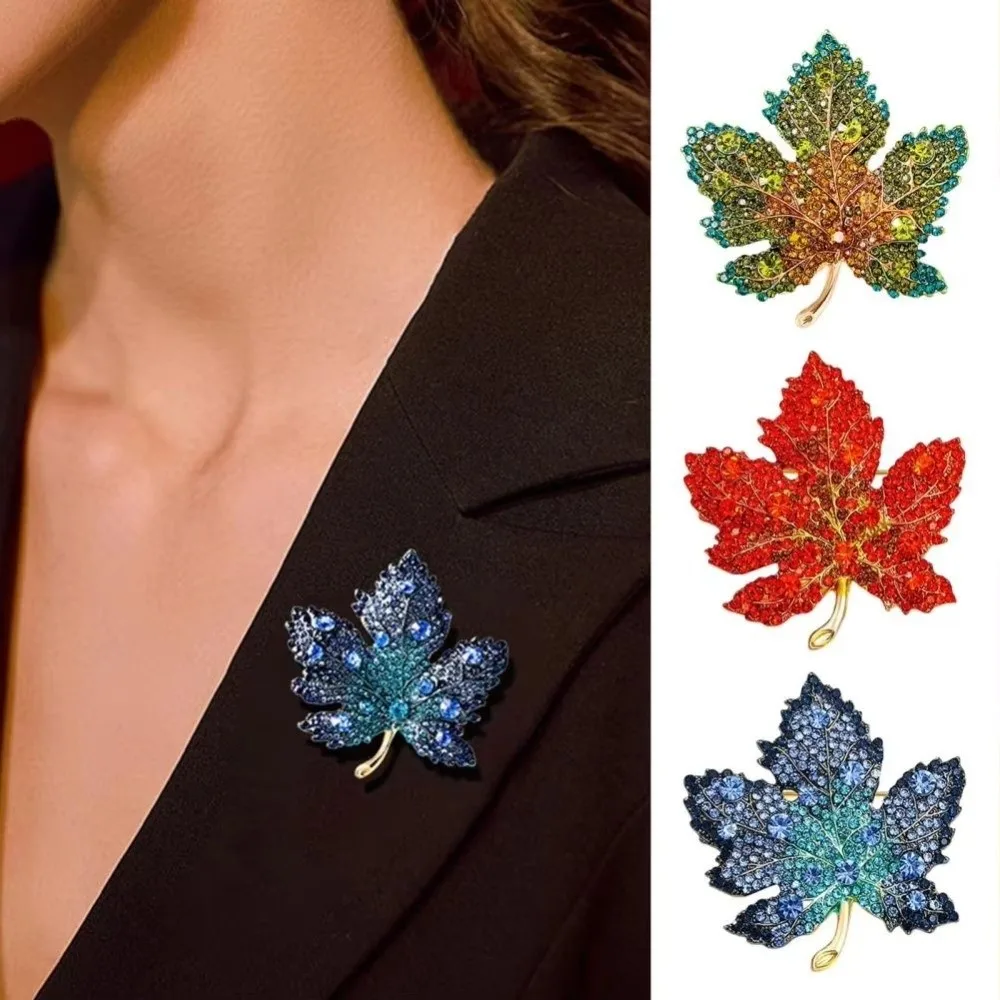 Fashion Colored Rhinestone Maple Leaf Brooch Enamel Sparkling Thanksgiving Brooch Leaf Shape Lapel Badge Coats Jackets Hats