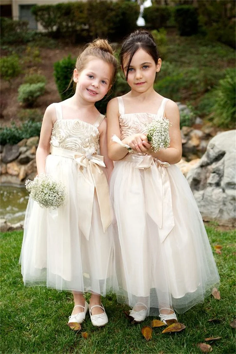 

Lovely A-line Spaghetti Straps Rosette Flower Girl Dresses Sleeveless For Wedding Back Zipper Up Ankle Length Girls Party Gowns