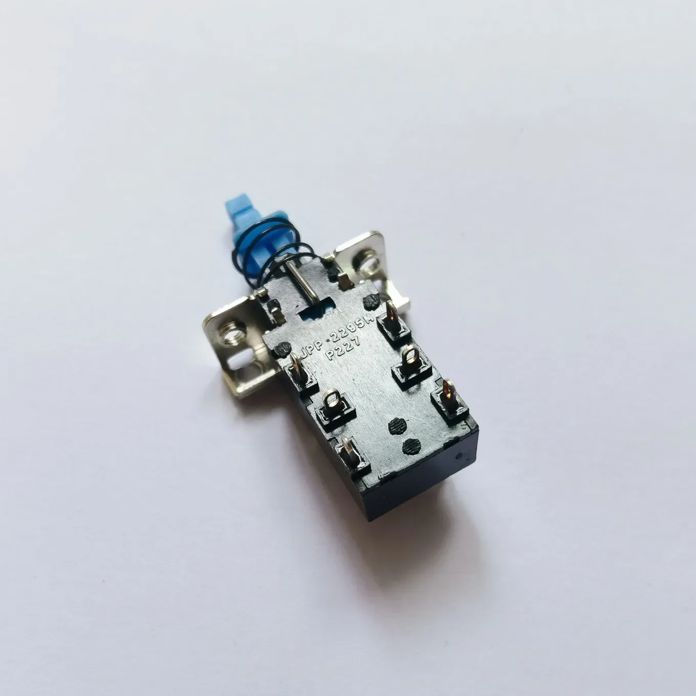 Original new 100% JPP.2295M P227 power amplifier power supply self locking switch 6pin with lock button 7A125V