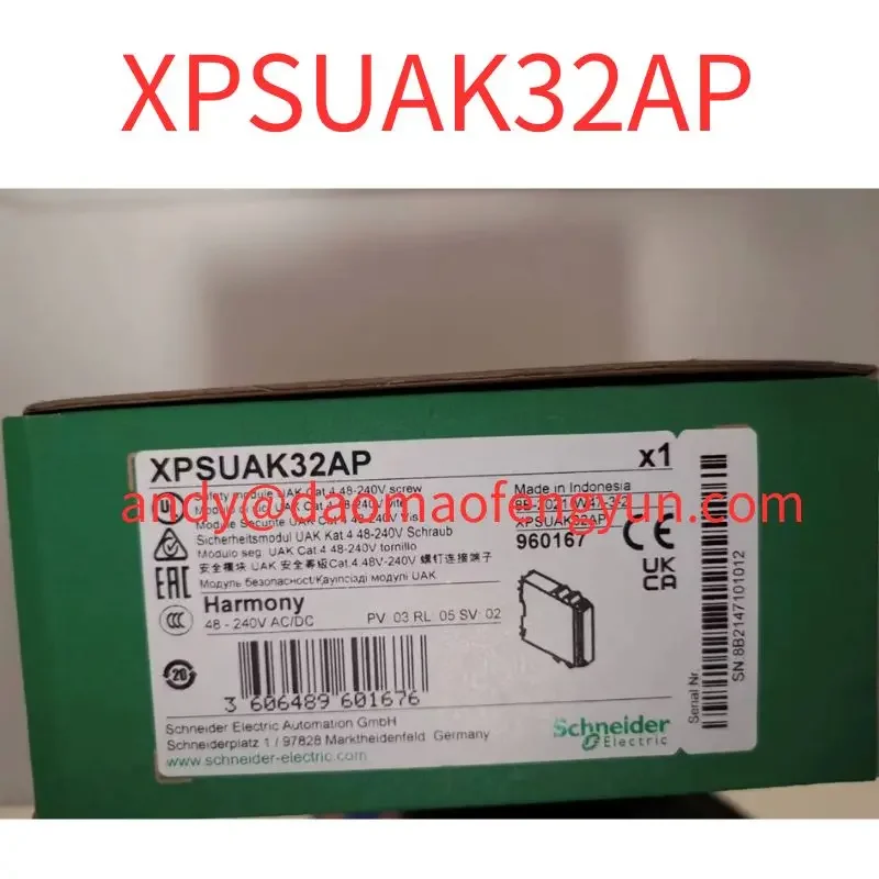 Brand New Safety relay XPSUAK32AP