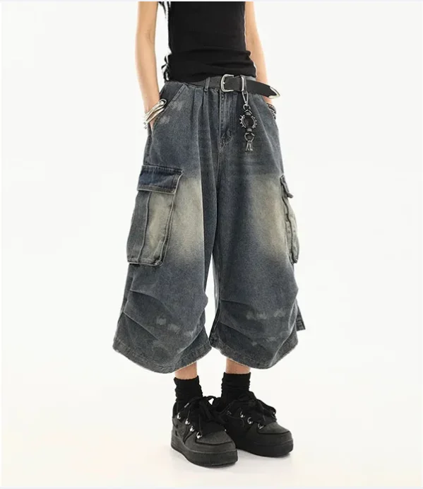 American Style Women Vintage Washed Workwear Denim Shorts with Multiple Pockets Pleated Design Loose Drapey Seven-Foot Pants