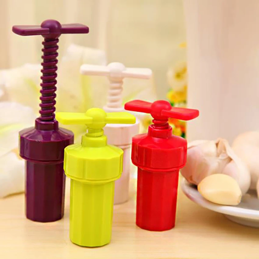 1PC Kitchen Ginger Garlic Manual Press Twist Cutter Crusher Cooking Tool Plastic Garlic Presses Blenders Peeler Kitchen Items