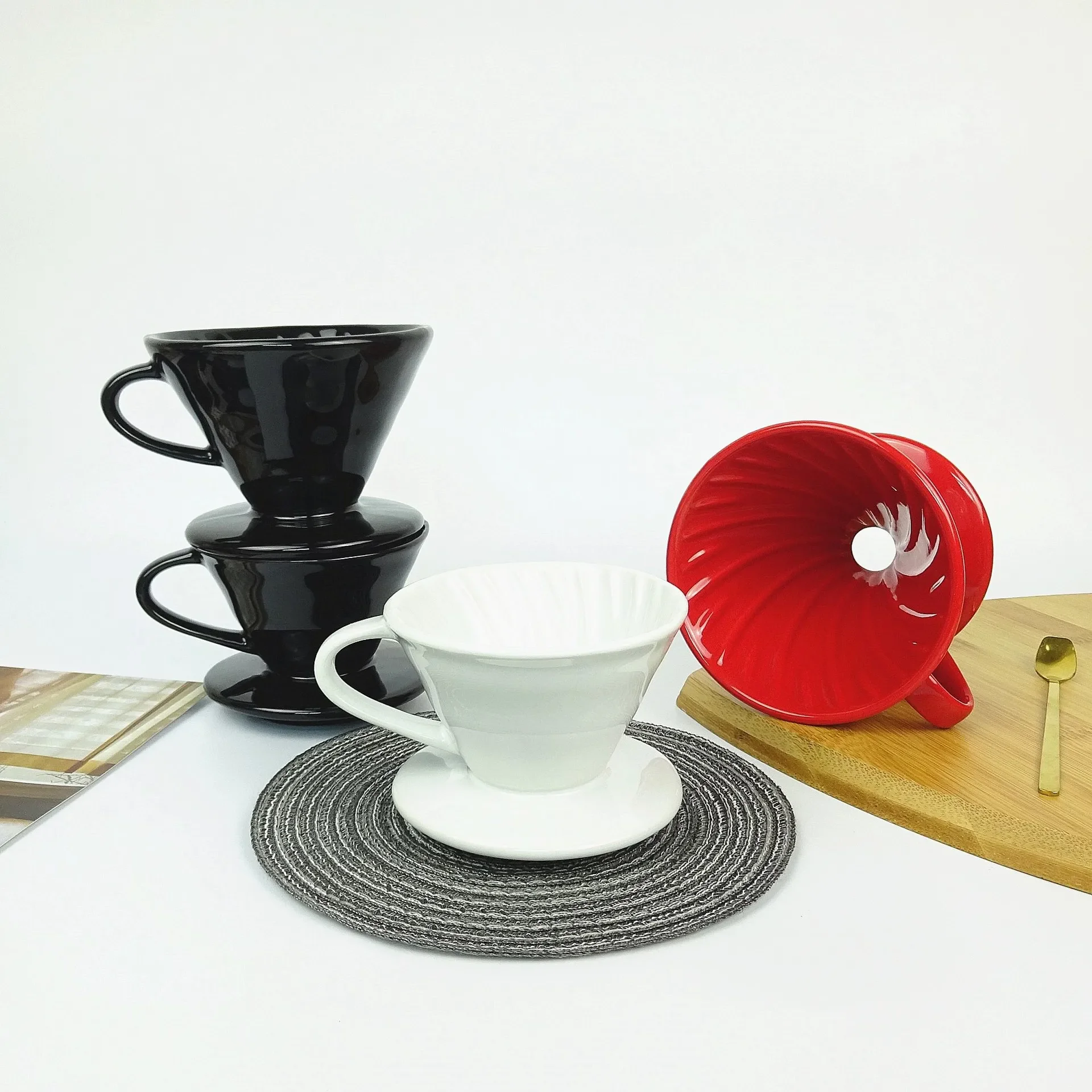 

Ceramic coffee funnel, filter cup, conical spiral filter, dripper, hand-washed, coffee appliance