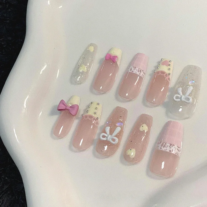 Faux ongles français à pression Simple 10 pièces faits à la main nœud doux et mignon perles en acier cœur de fille patchs amovibles