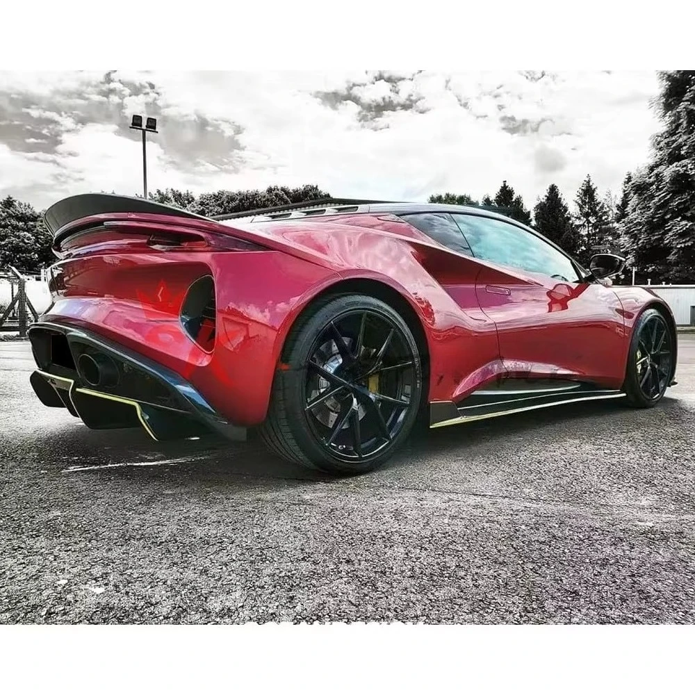Rüsten Sie Emira mit dem Seitenschweller aus echter Kohlefaser für Lotus Emira auf